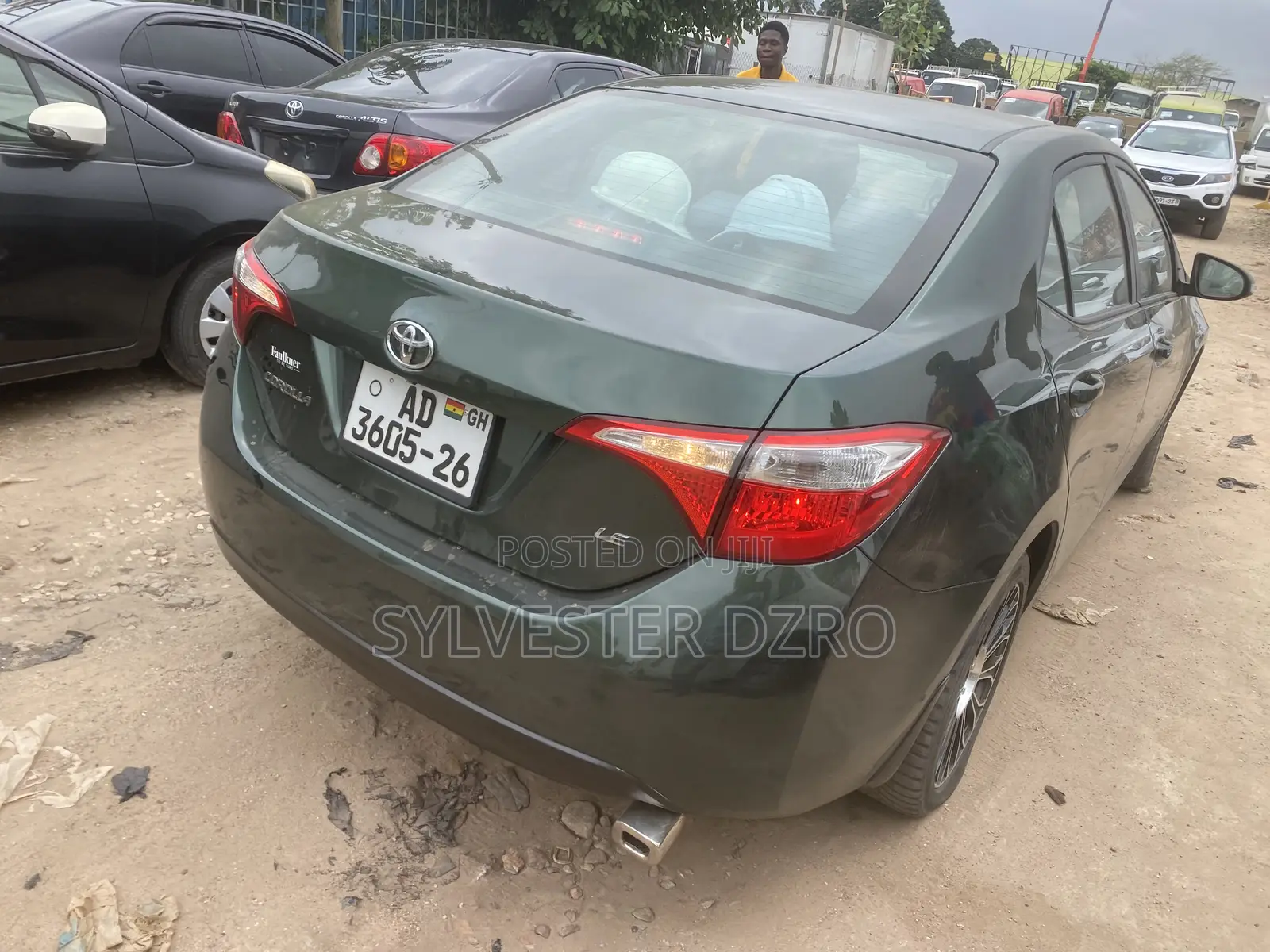 Toyota Corolla 2017 Green