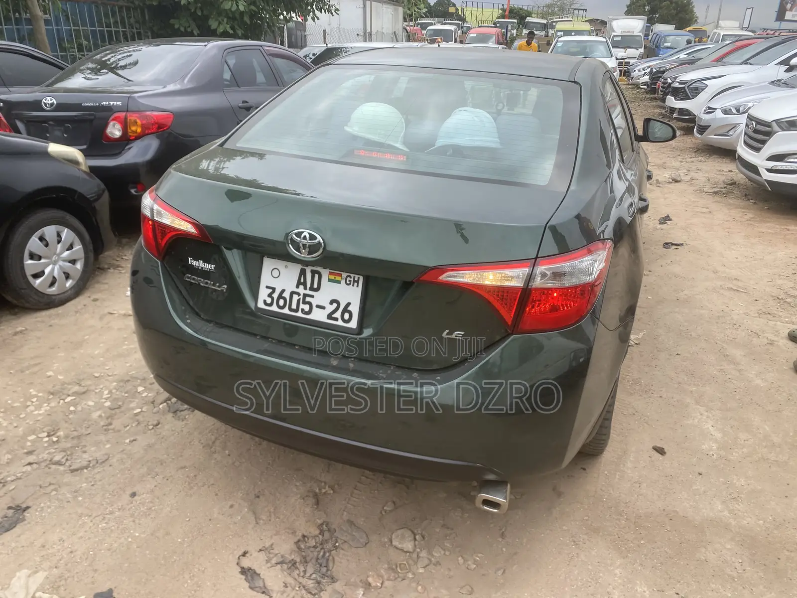 Toyota Corolla 2017 Green