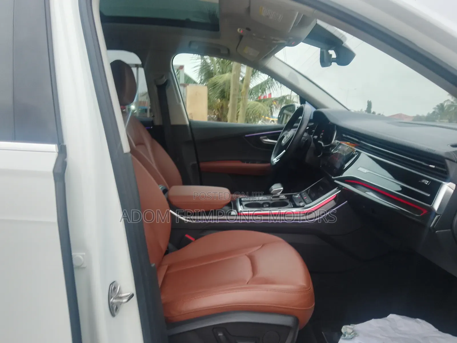 Audi Q7 2024 White