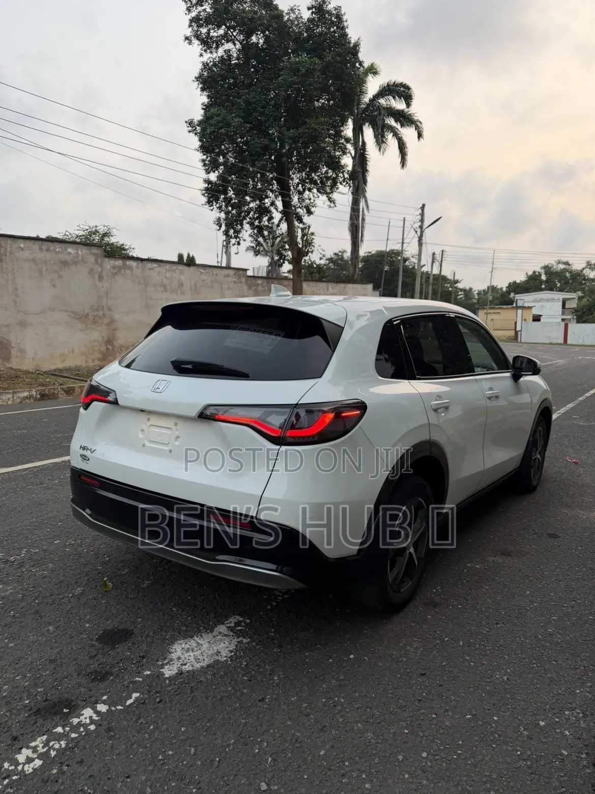 Honda HR-V EX-L AWD CVT w/o BSI 2025 White