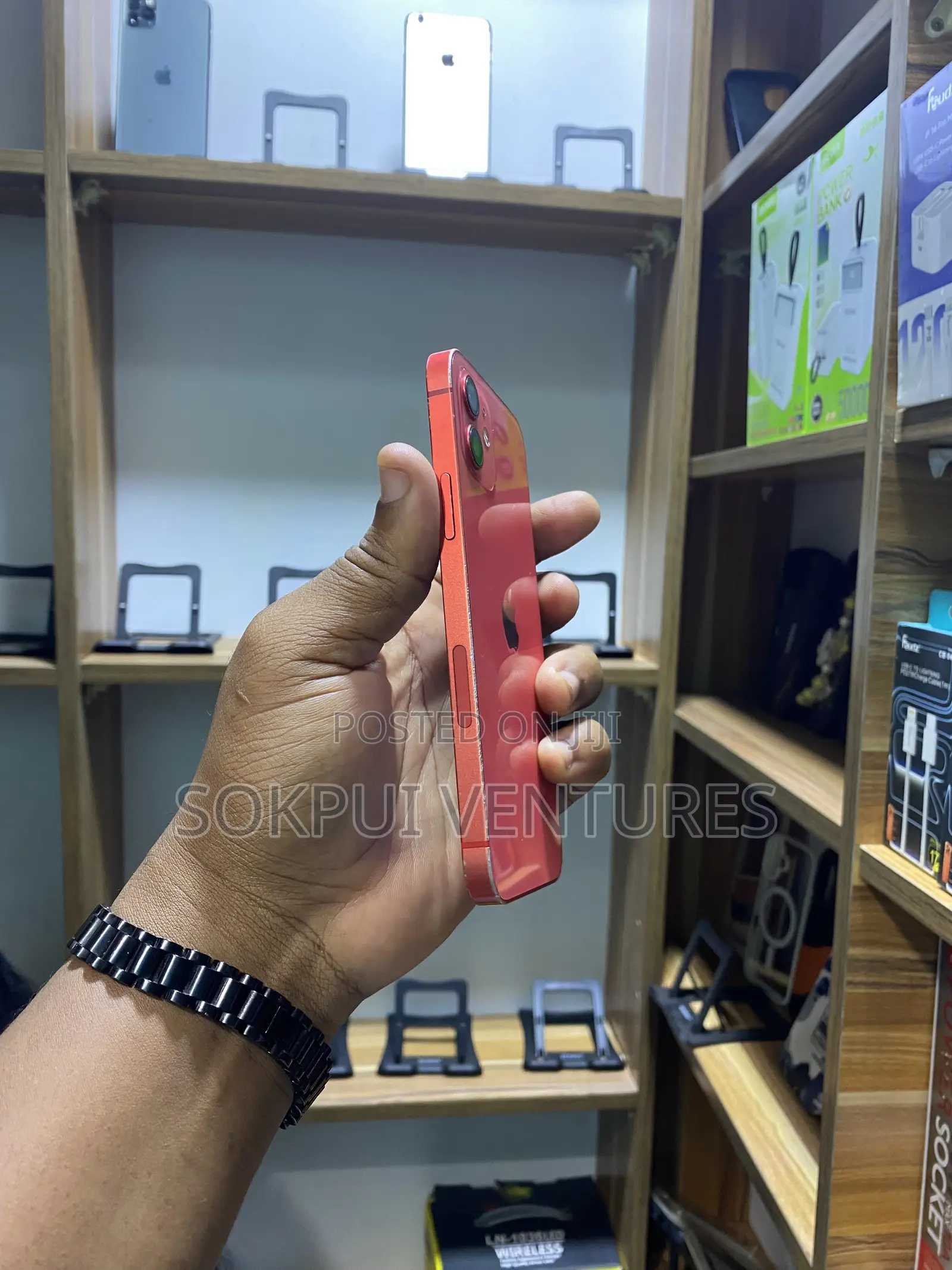 Apple iPhone 12 64 GB Red