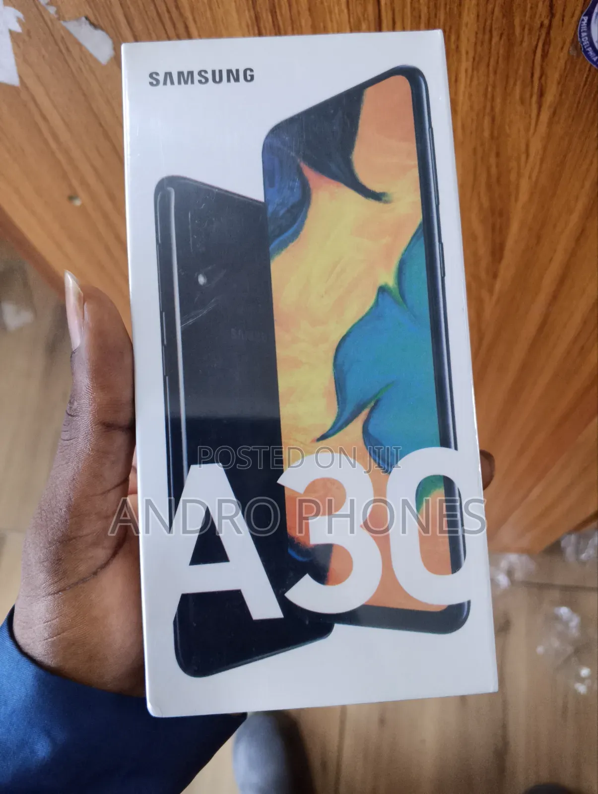 New Samsung Galaxy A30 64 GB Black