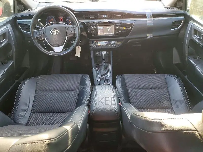 Toyota Corolla S 4dr Sedan (1.8L 4cyl CVT) 2016 Red