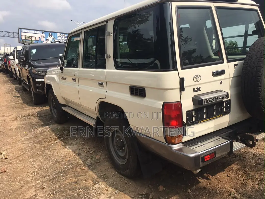 Toyota Land Cruiser 2019 White