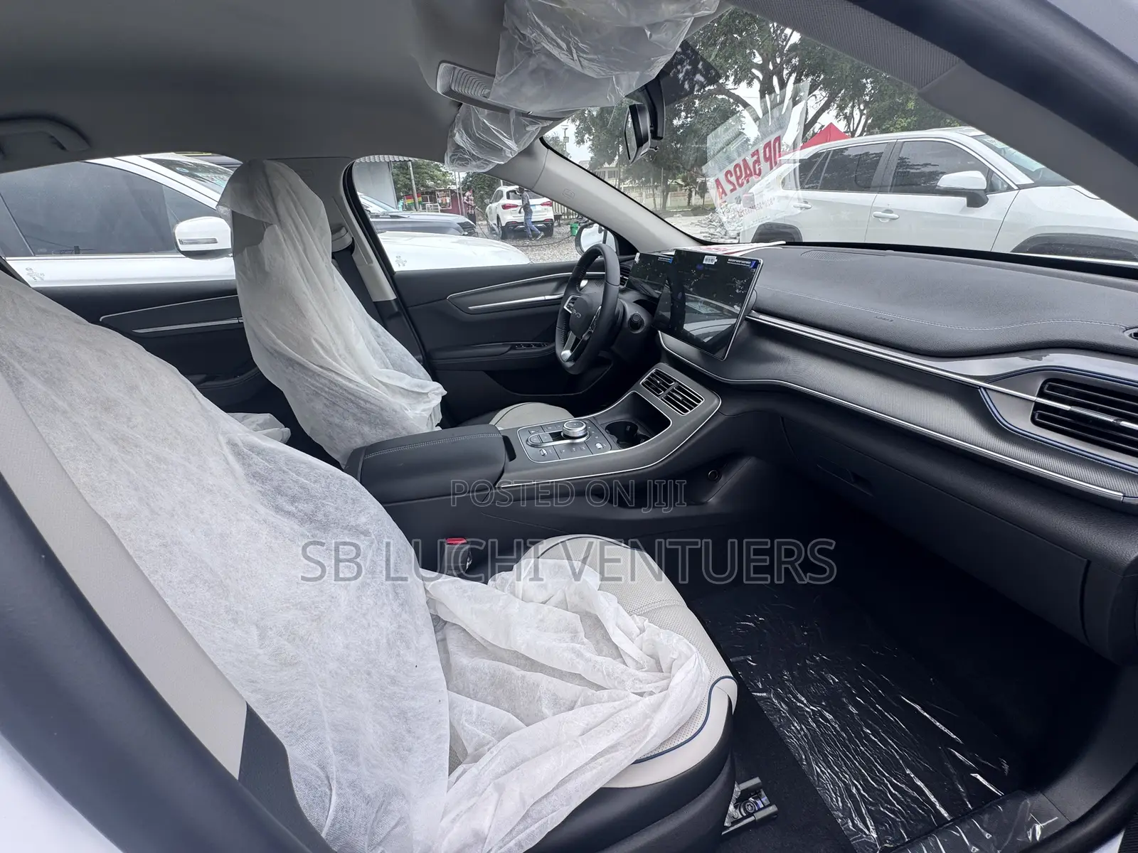 BYD Destroyer 05 DM-i 1.5 Hybrid FWD 2024 White