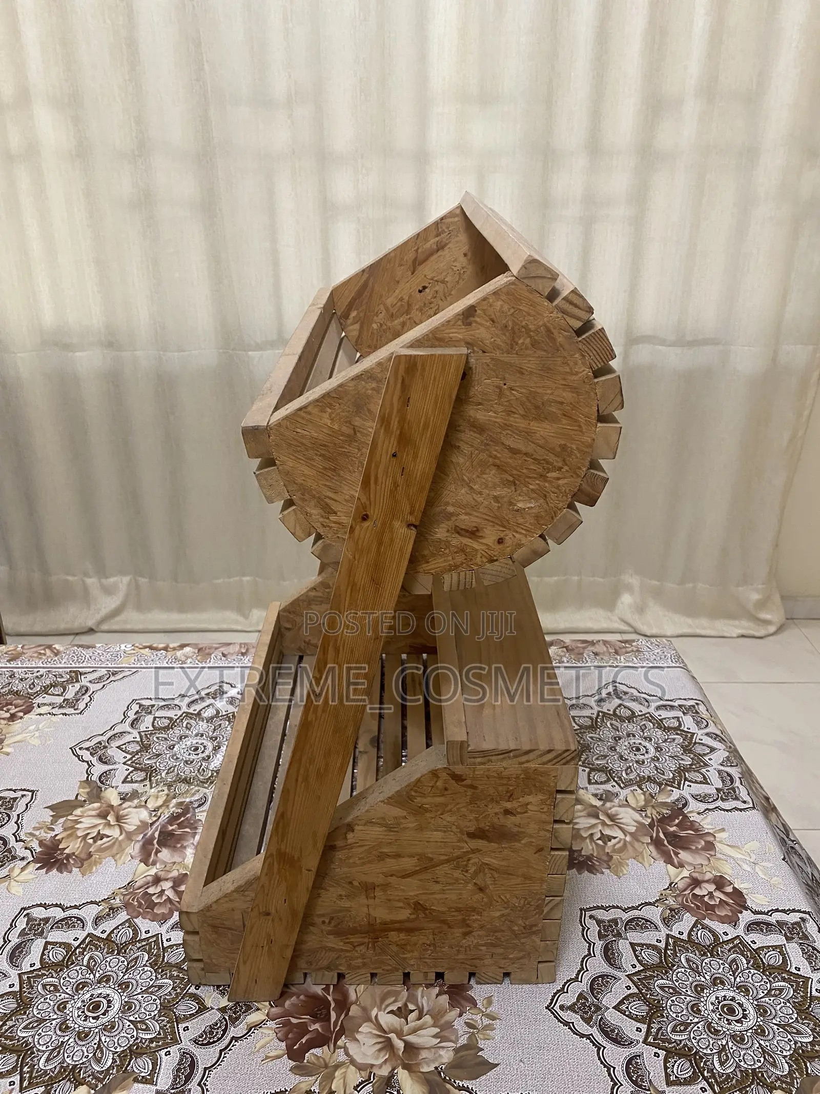 Crate-Style 2-Tier Display Stand