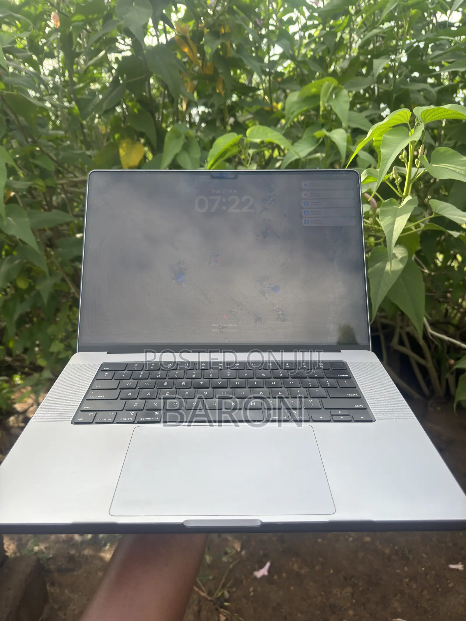 Laptop Apple MacBook Pro 2021 M1 16GB Apple M1 Pro SSD 512GB