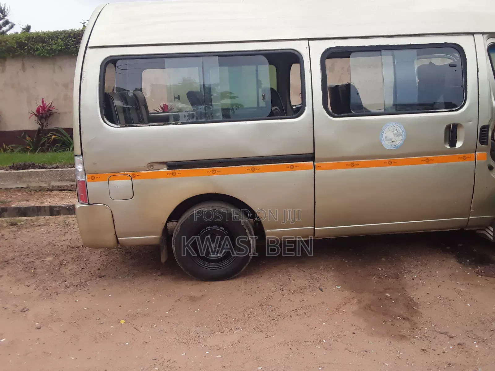 Nissan Caravan (Urvan) 2006 Grey