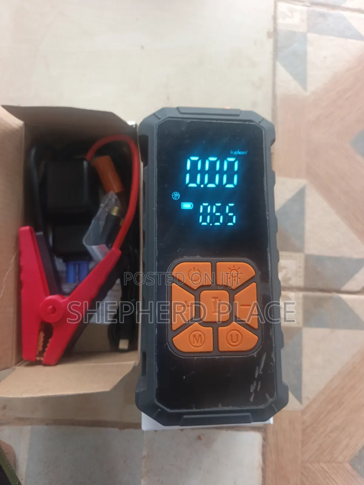 4 in 1 Car Jump Starter and Air Pump