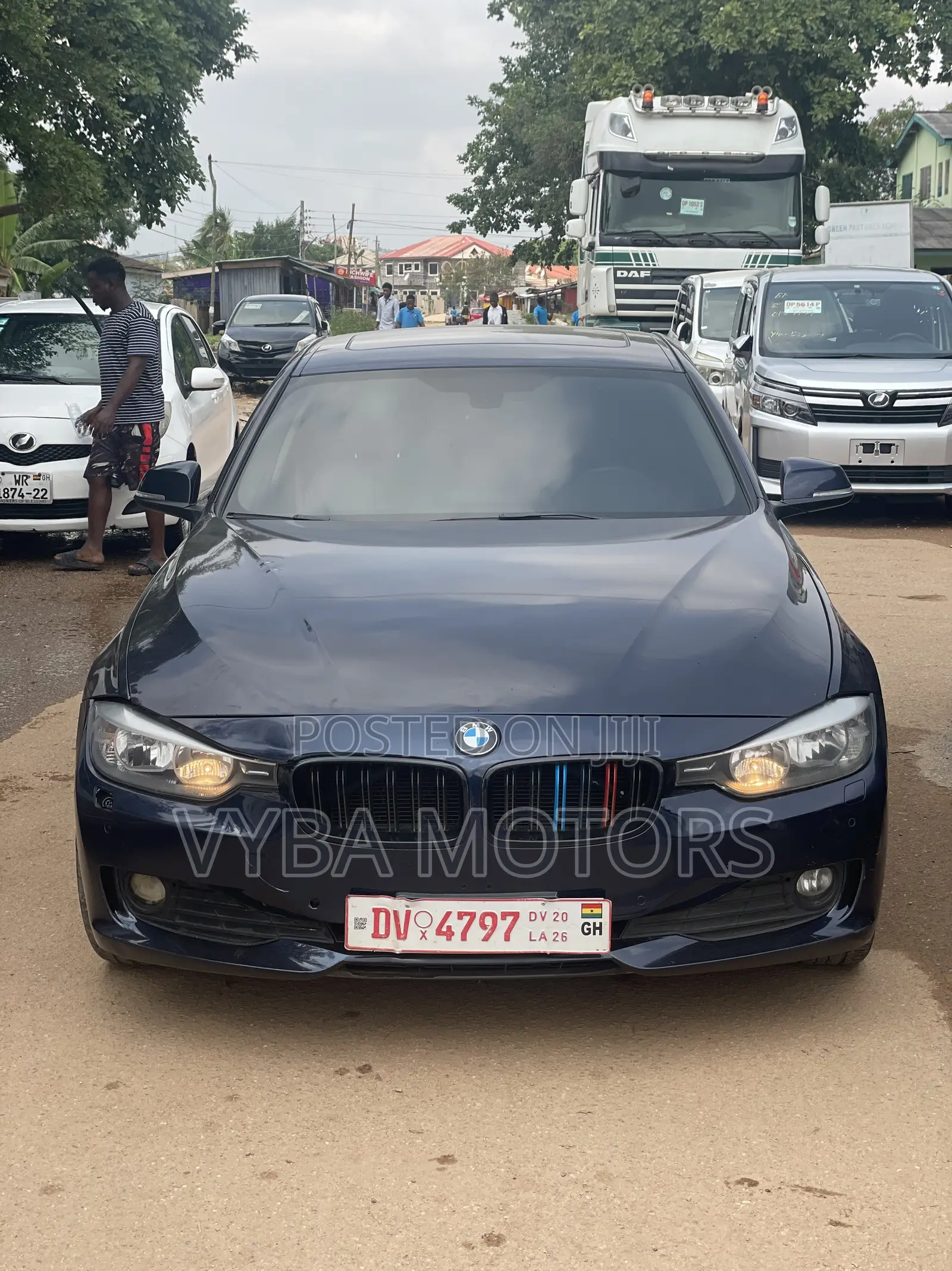 BMW 320i 2014 Black