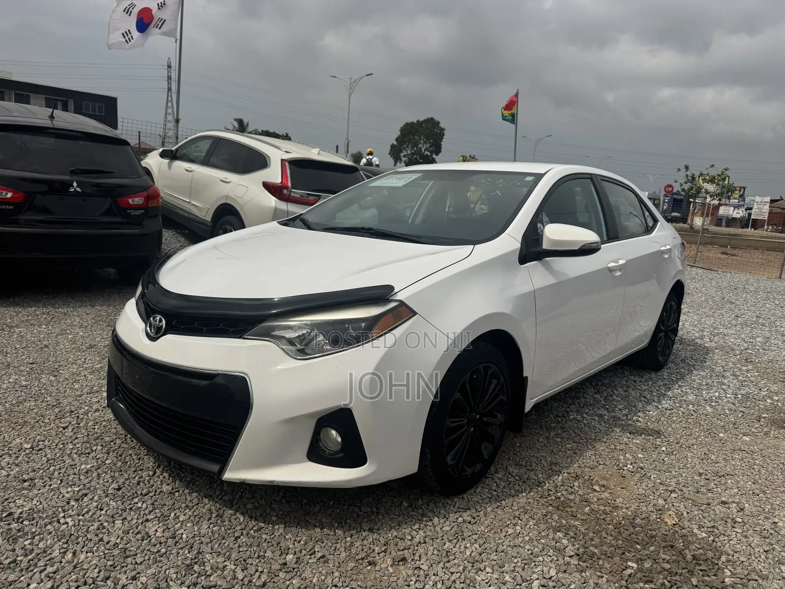 Toyota Corolla S 4dr Sedan (1.8L 4cyl CVT) 2015 White