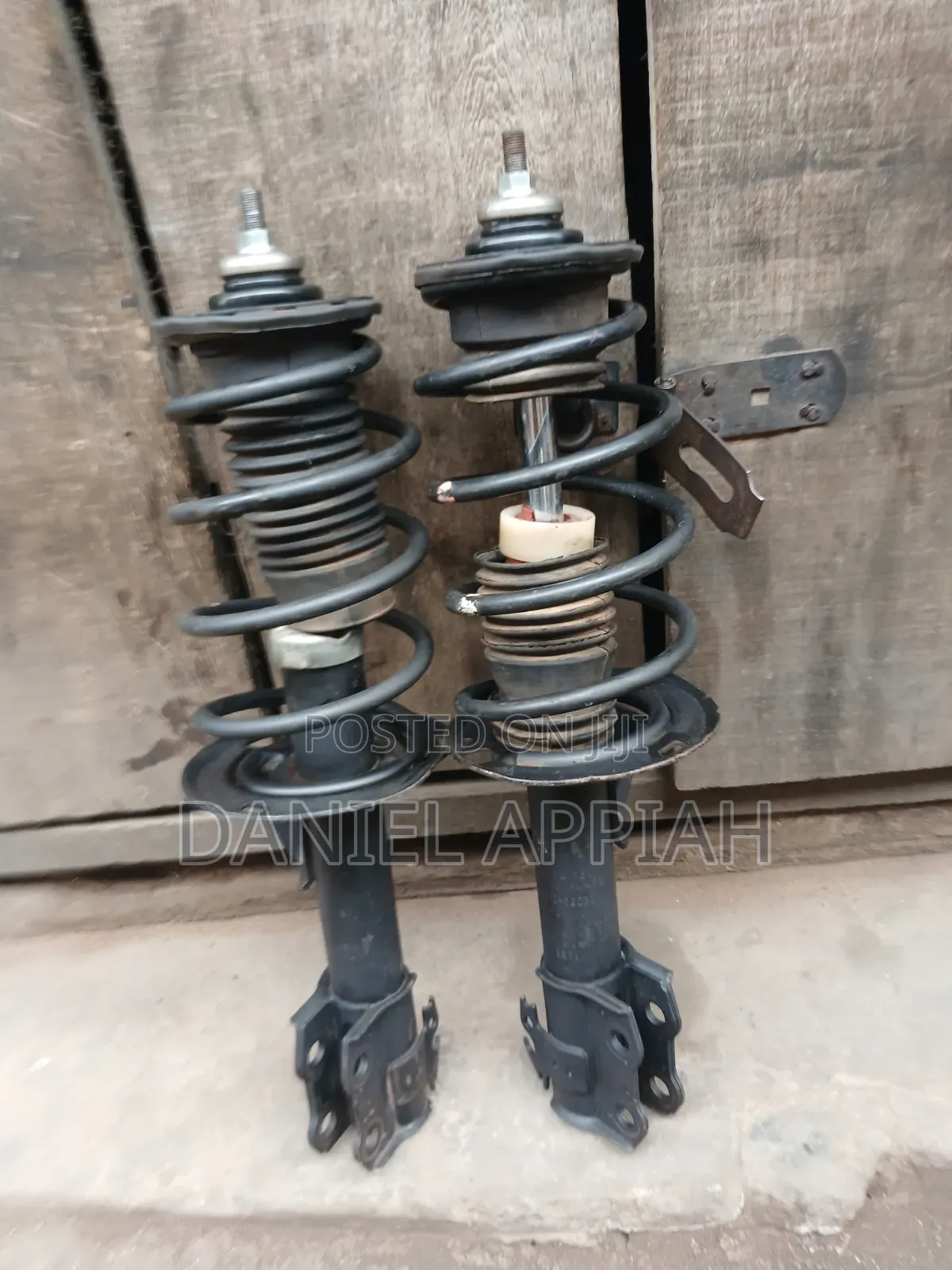 Toyota Yaris / Vitz Front Shocks Pair