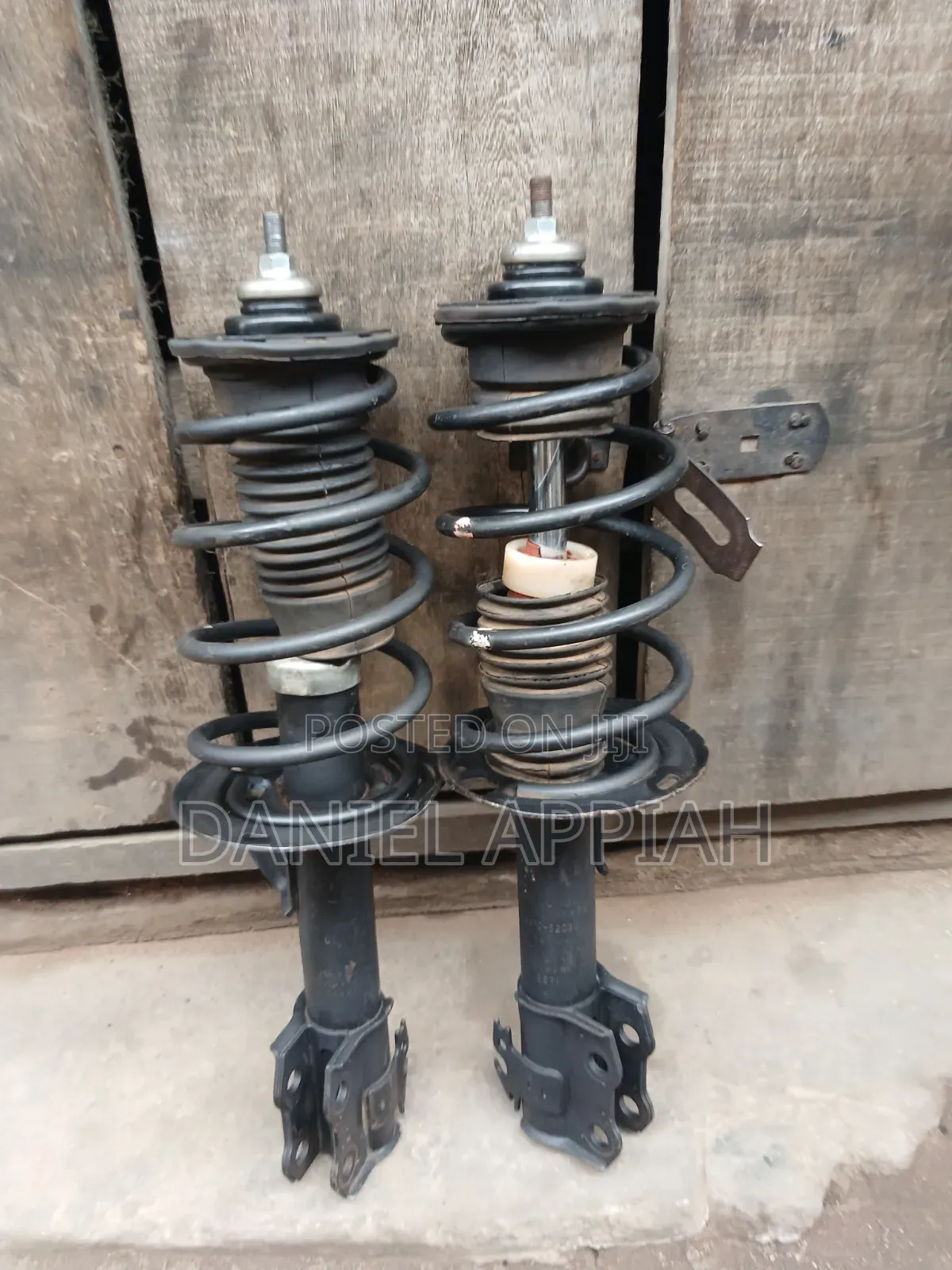 Toyota Yaris / Vitz Front Shocks Pair