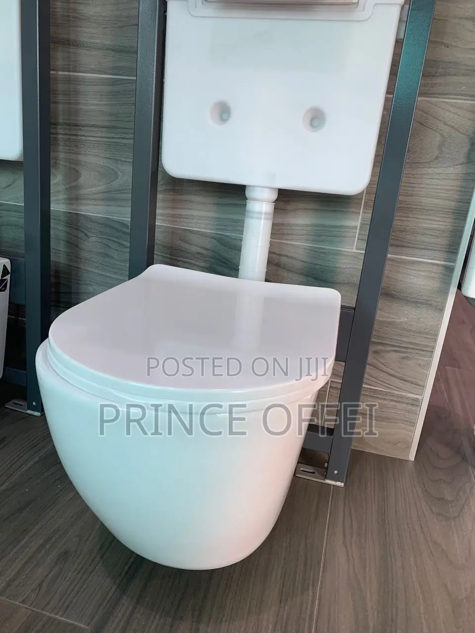 Wall Hang WC