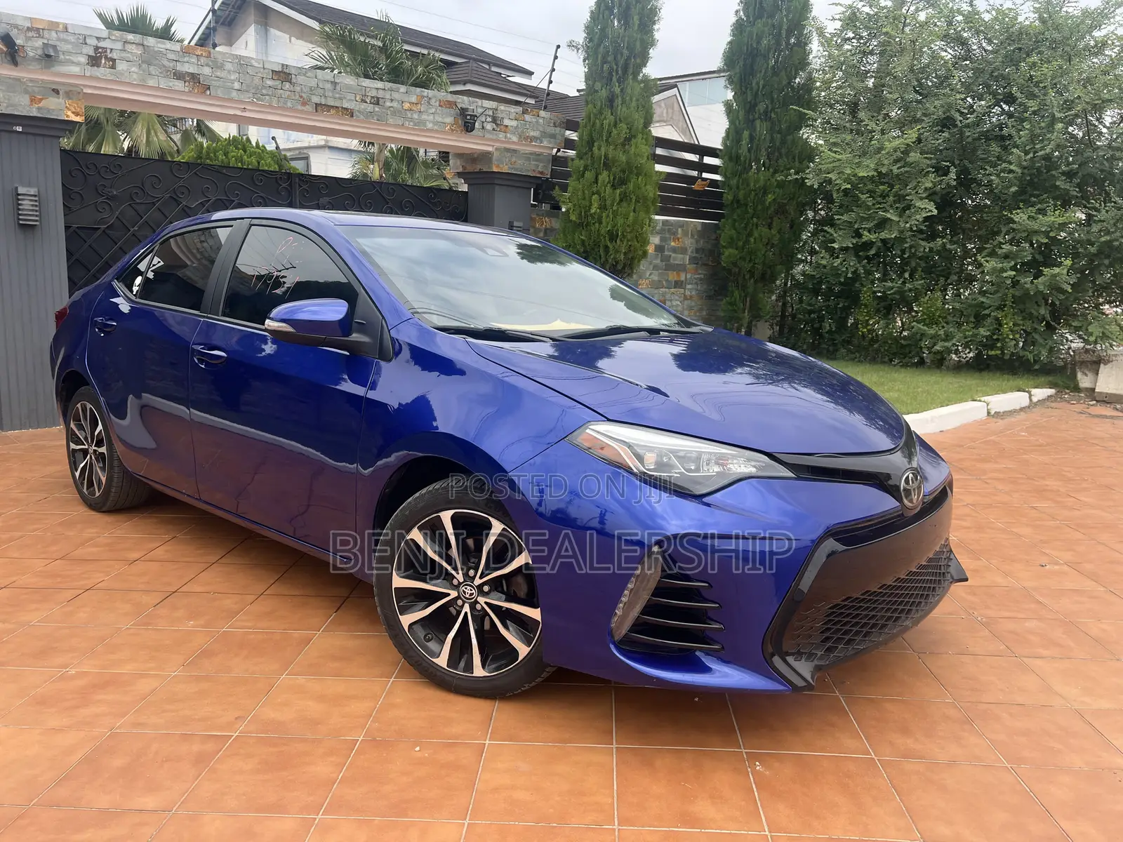 Toyota Corolla XSE (1.8L 4cyl 2A) 2018 Blue