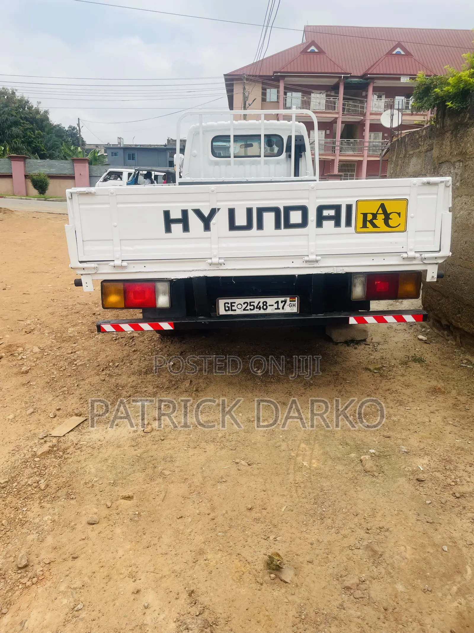 Hyundai Might 2 1999 White