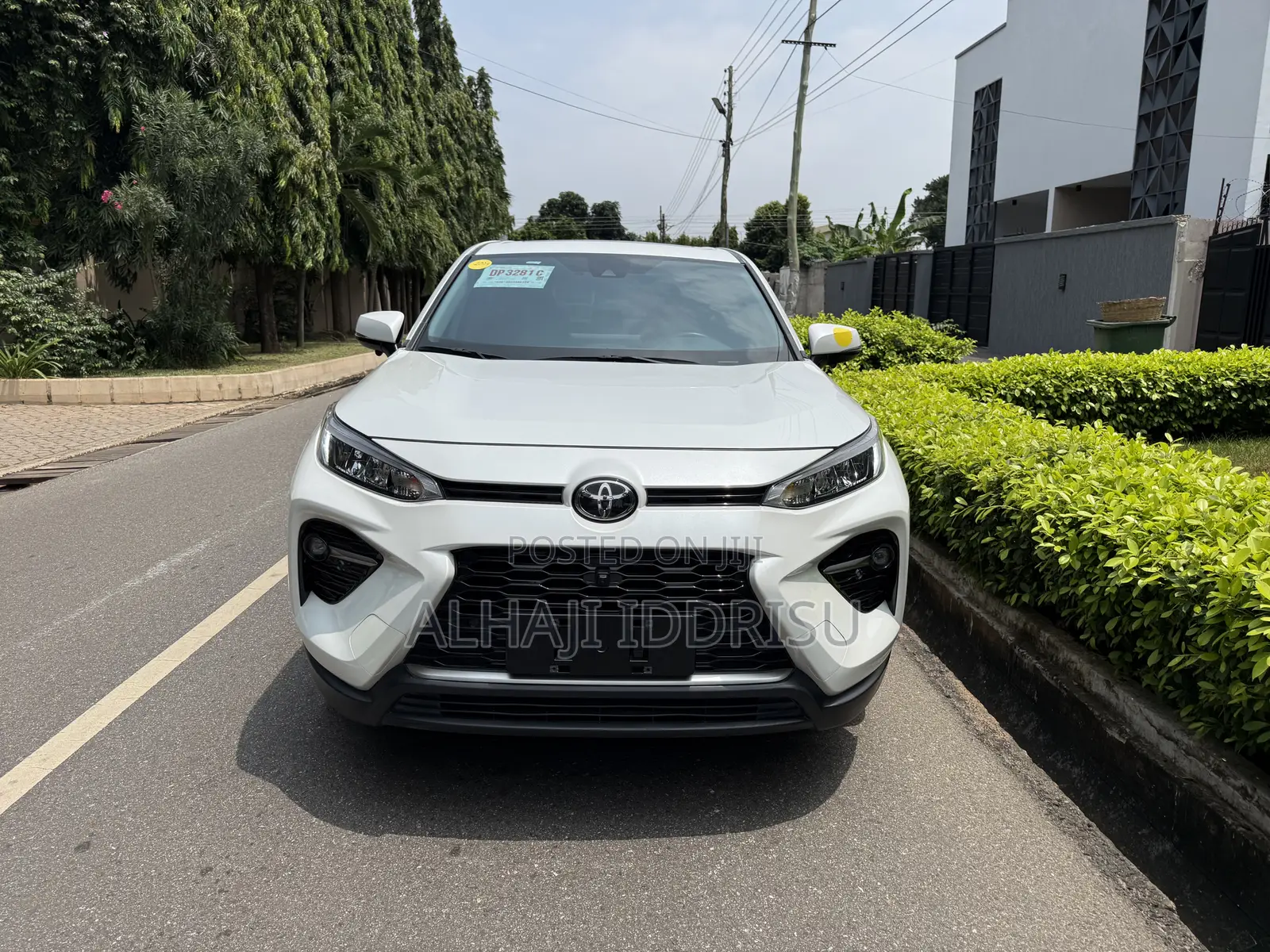 Toyota RAV4 Limited FWD 2024 White
