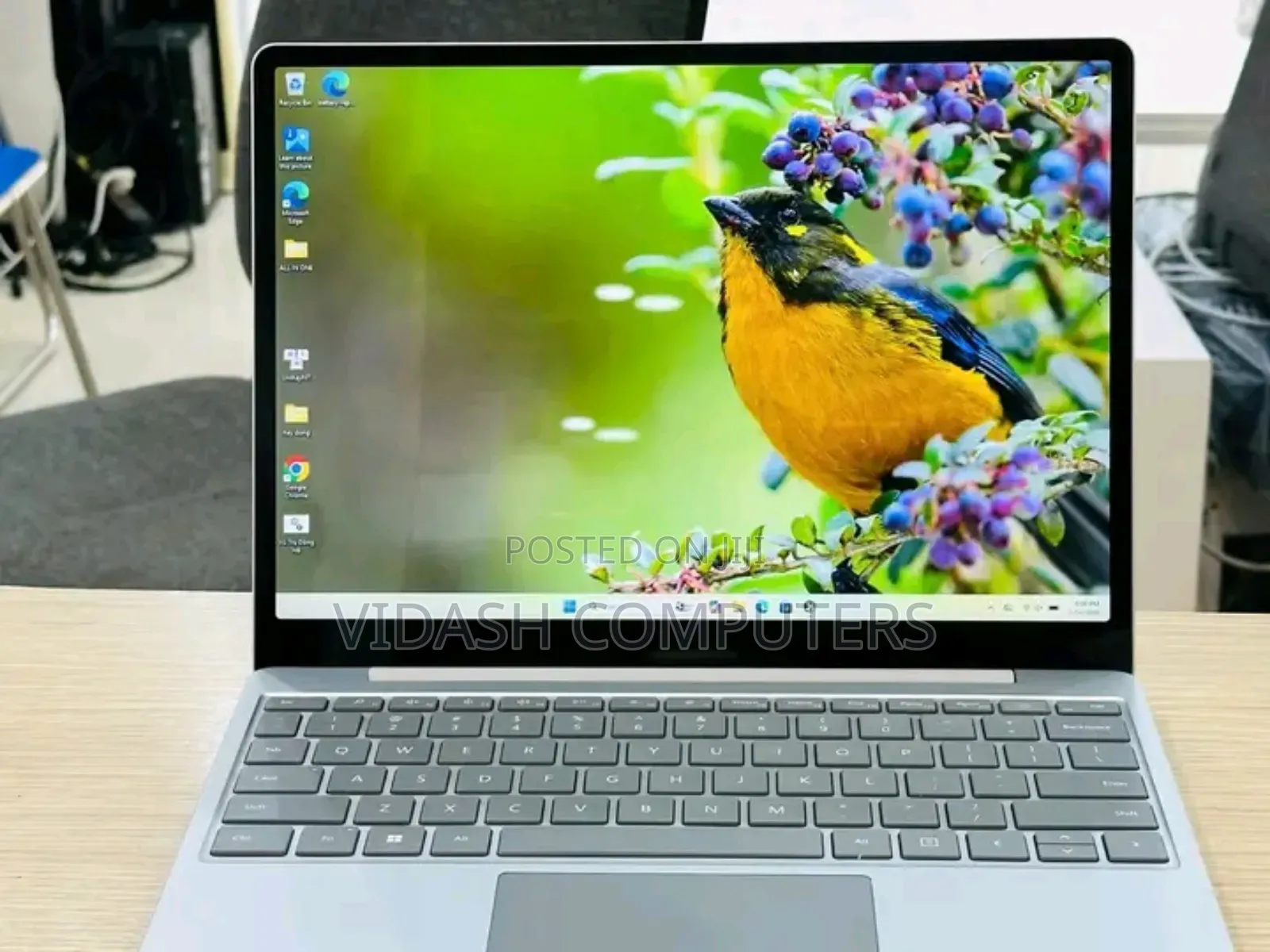 New Laptop Microsoft Surface Laptop Go 2 16GB Intel Core i5 SSD 512GB