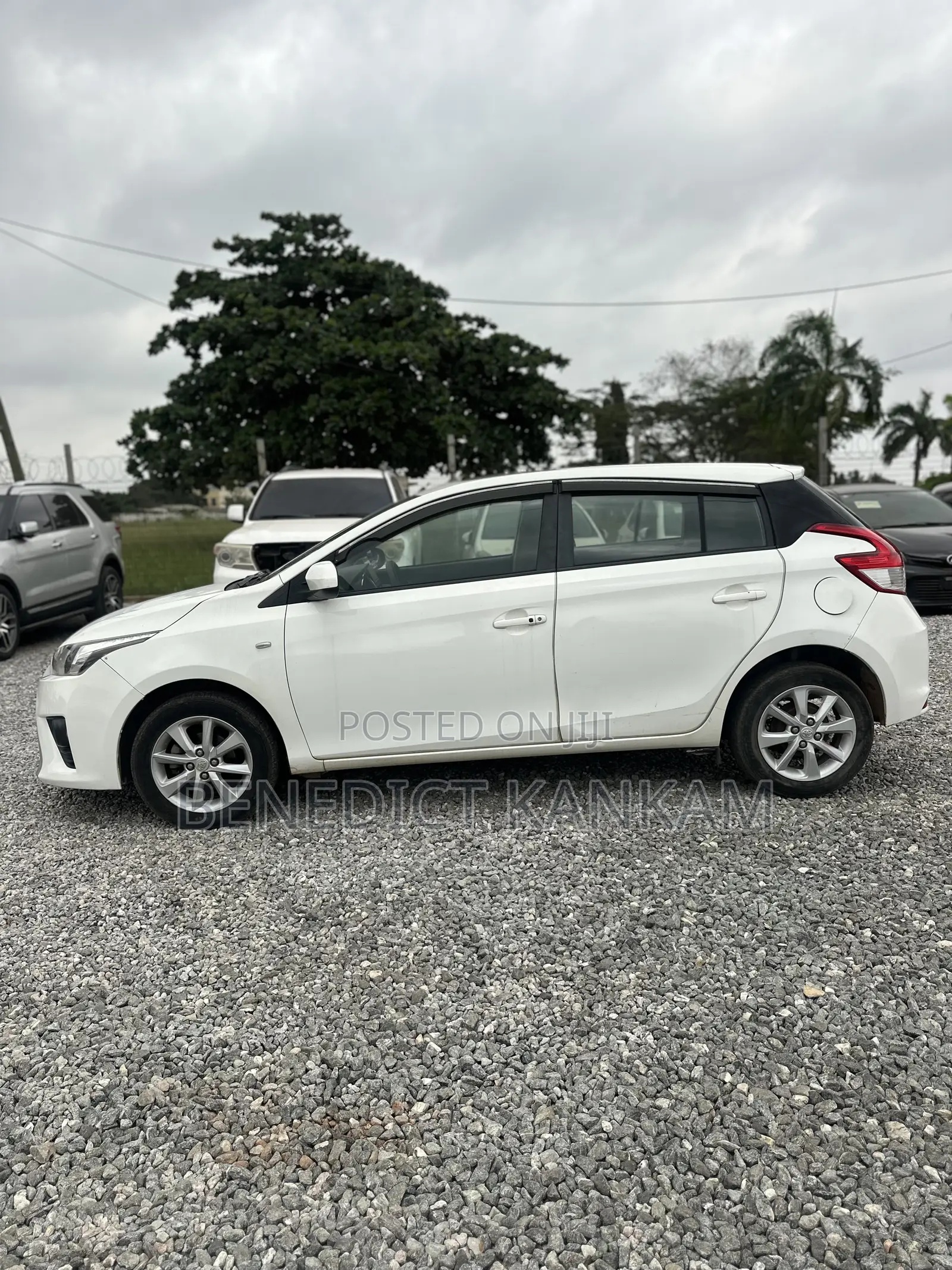 Toyota Yaris L Hatchback 5dr 2014 White