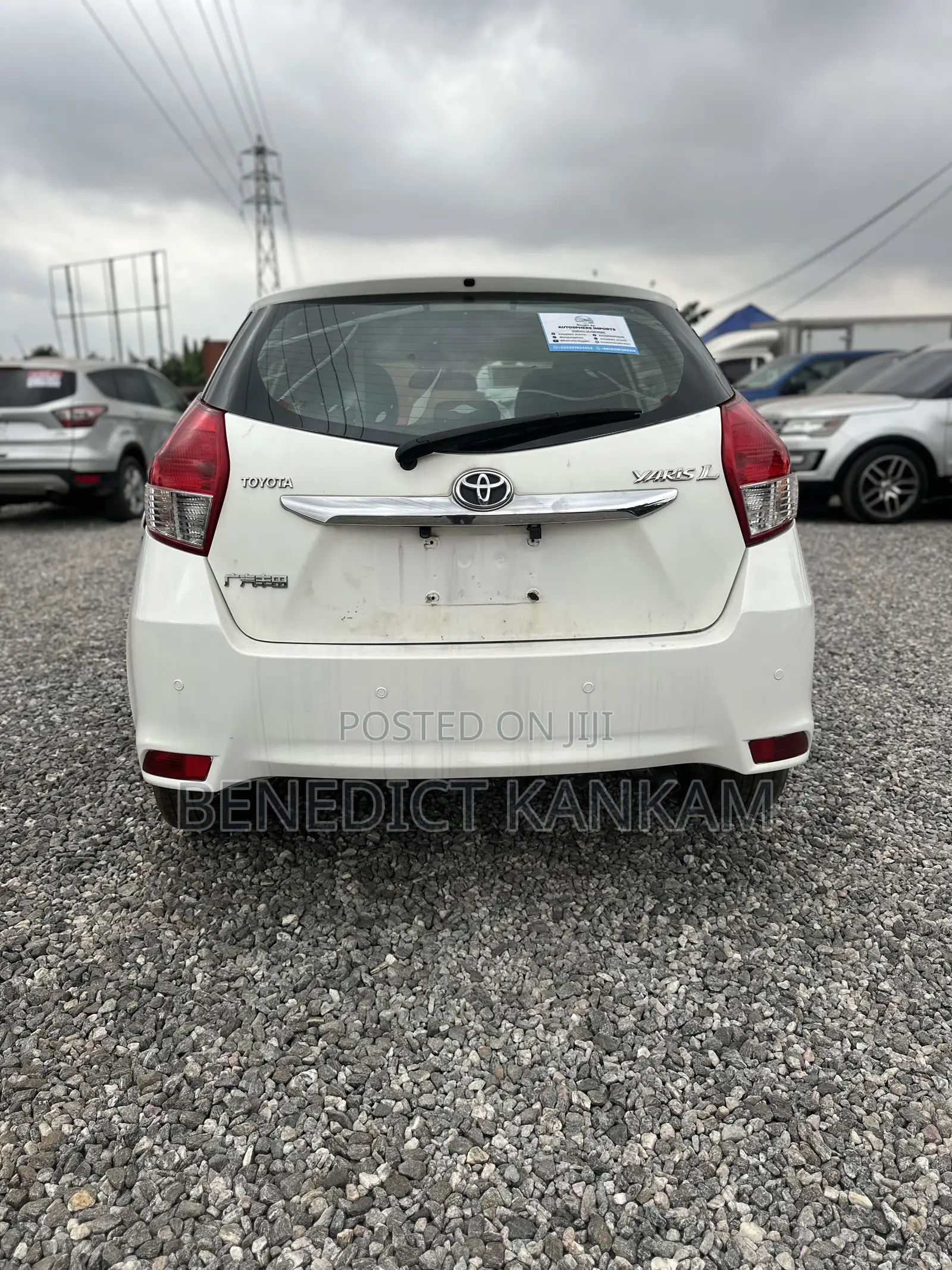 Toyota Yaris L Hatchback 5dr 2014 White