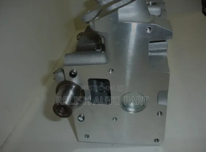 Cylinder Head for Toyota landCruiser Prado,Hilux,HiAce With 1KZ Engine