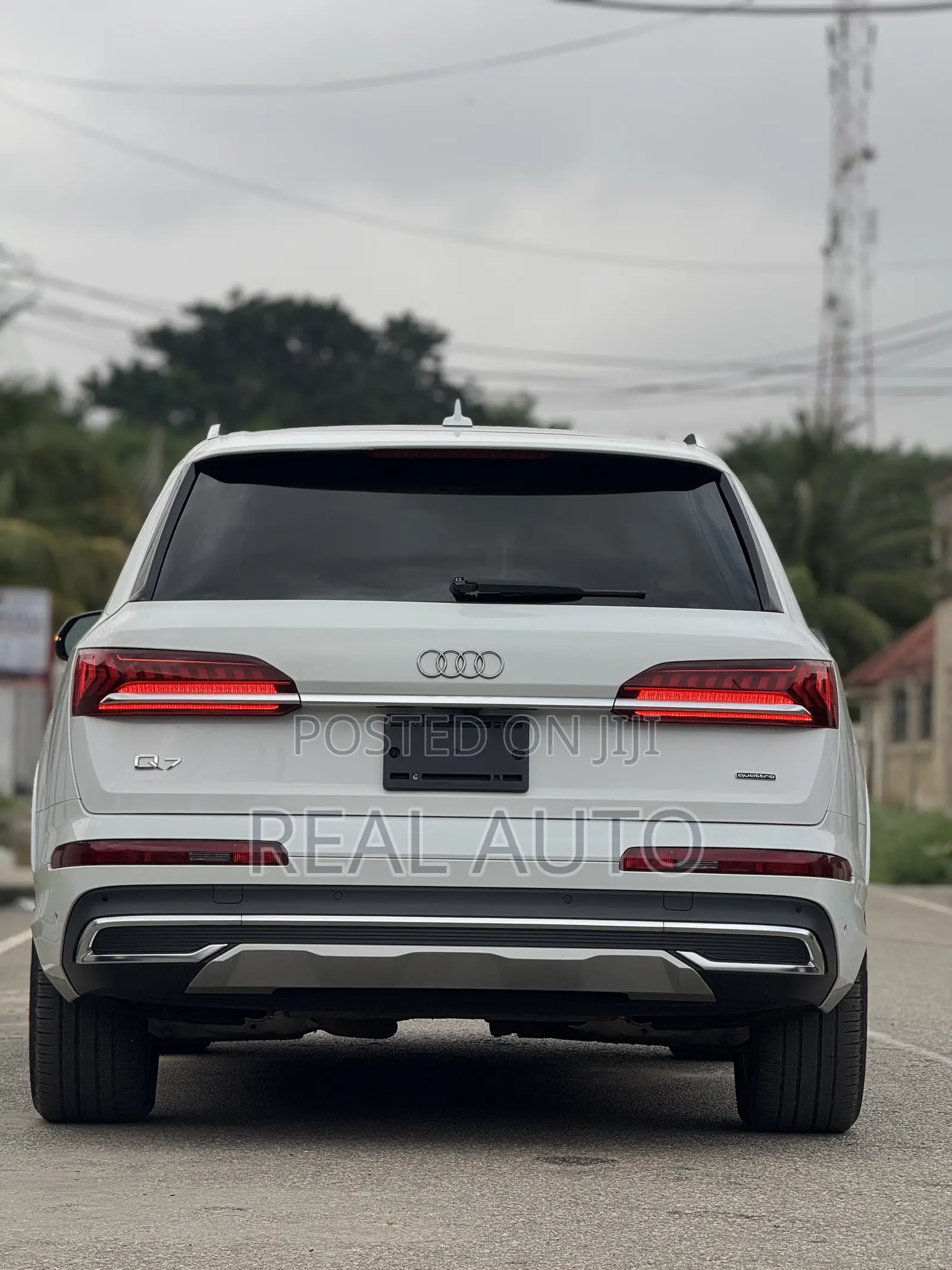 Audi Q7 Premium Plus 2024 White