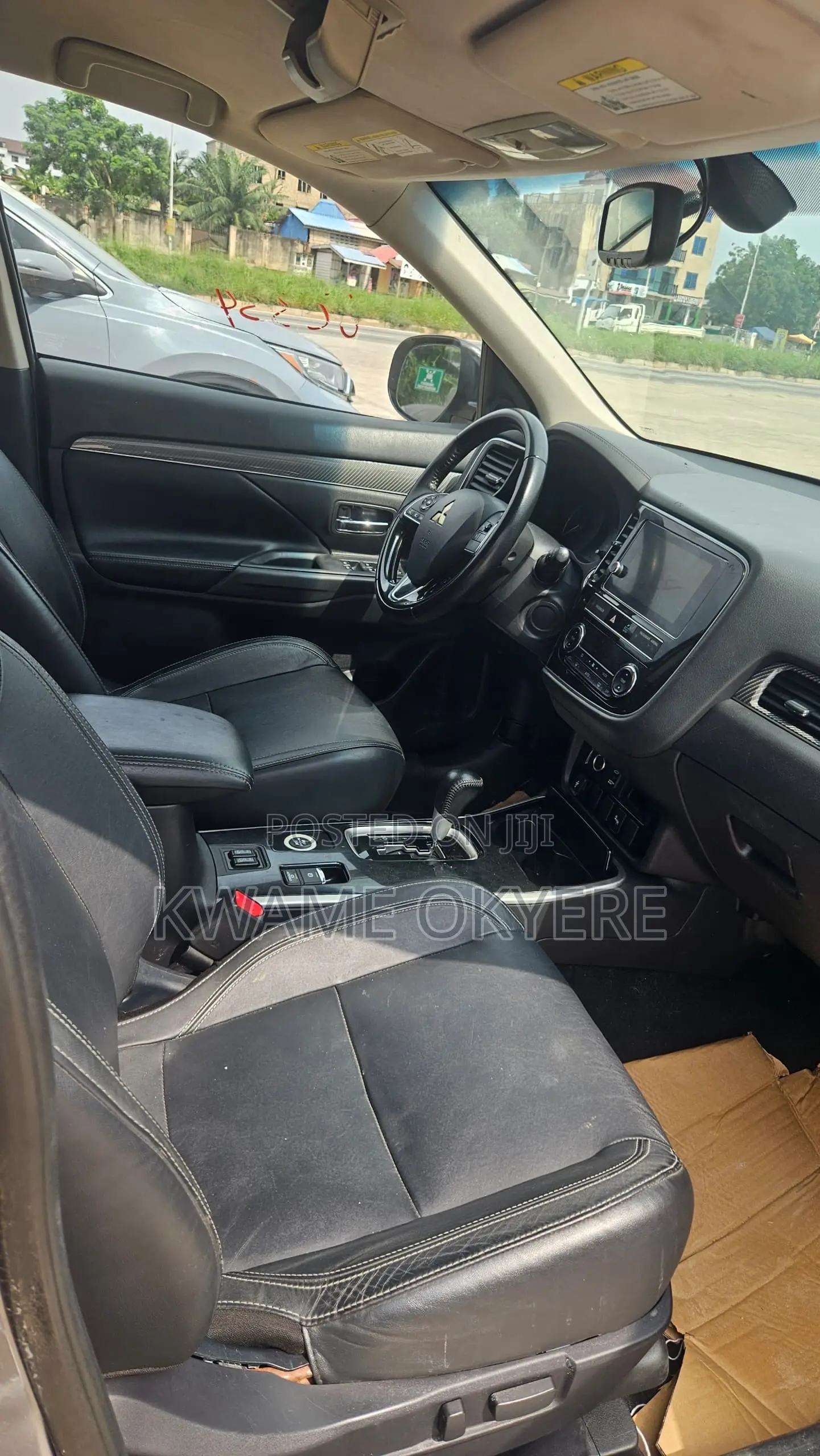 Mitsubishi Outlander SEL AWC 2019 Gray