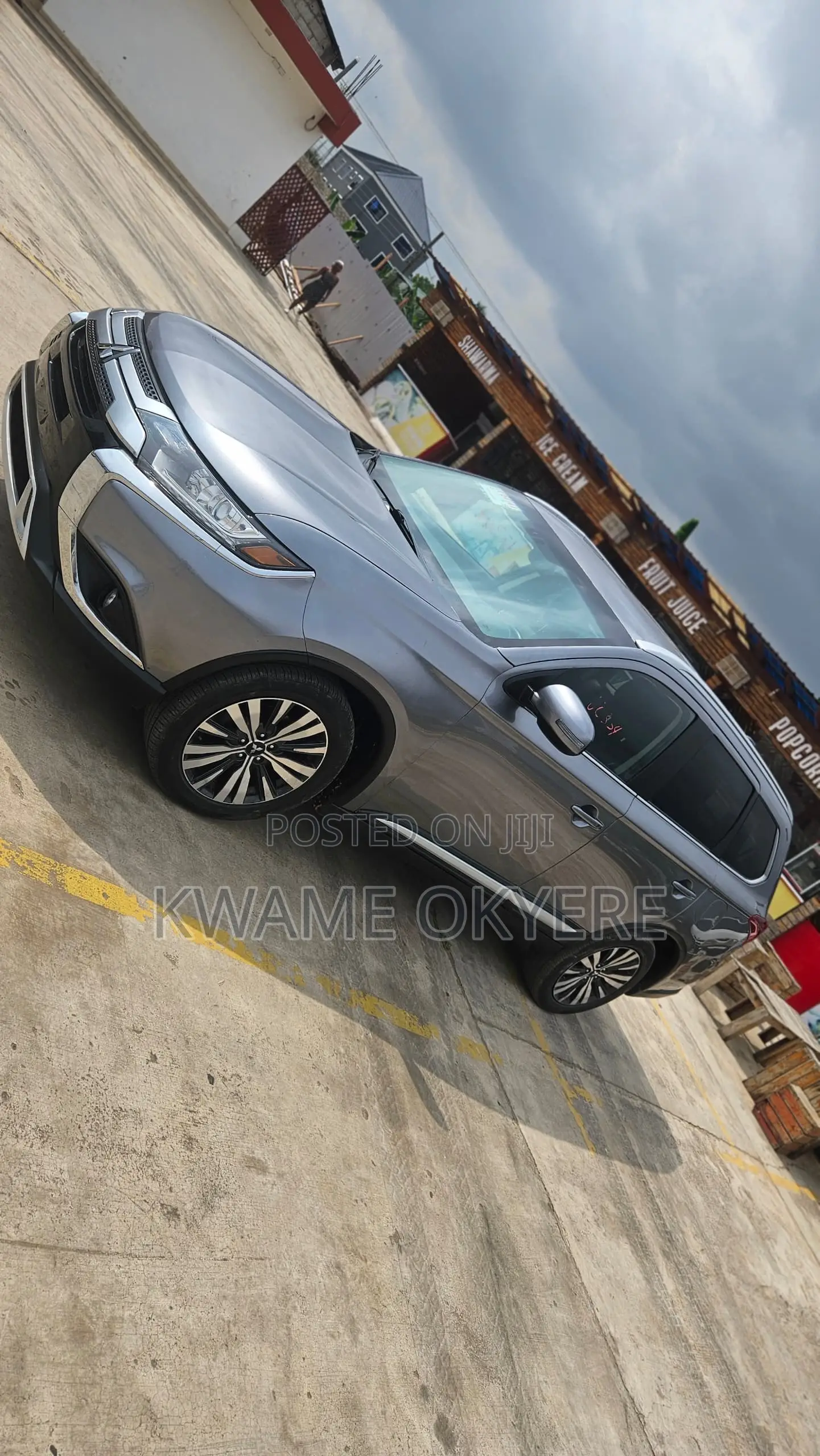Mitsubishi Outlander SEL AWC 2019 Gray