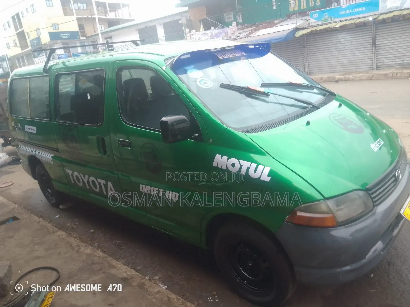 Toyota HiAce 2001 Green