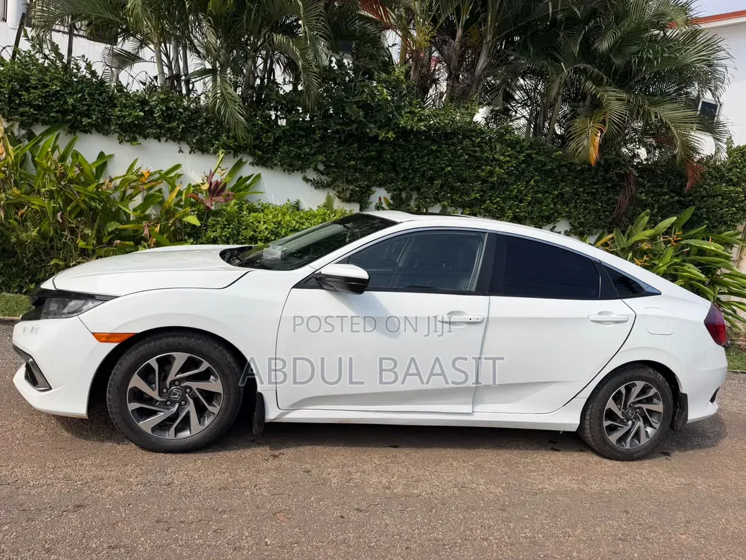 Honda Civic EX Sedan 2019 White