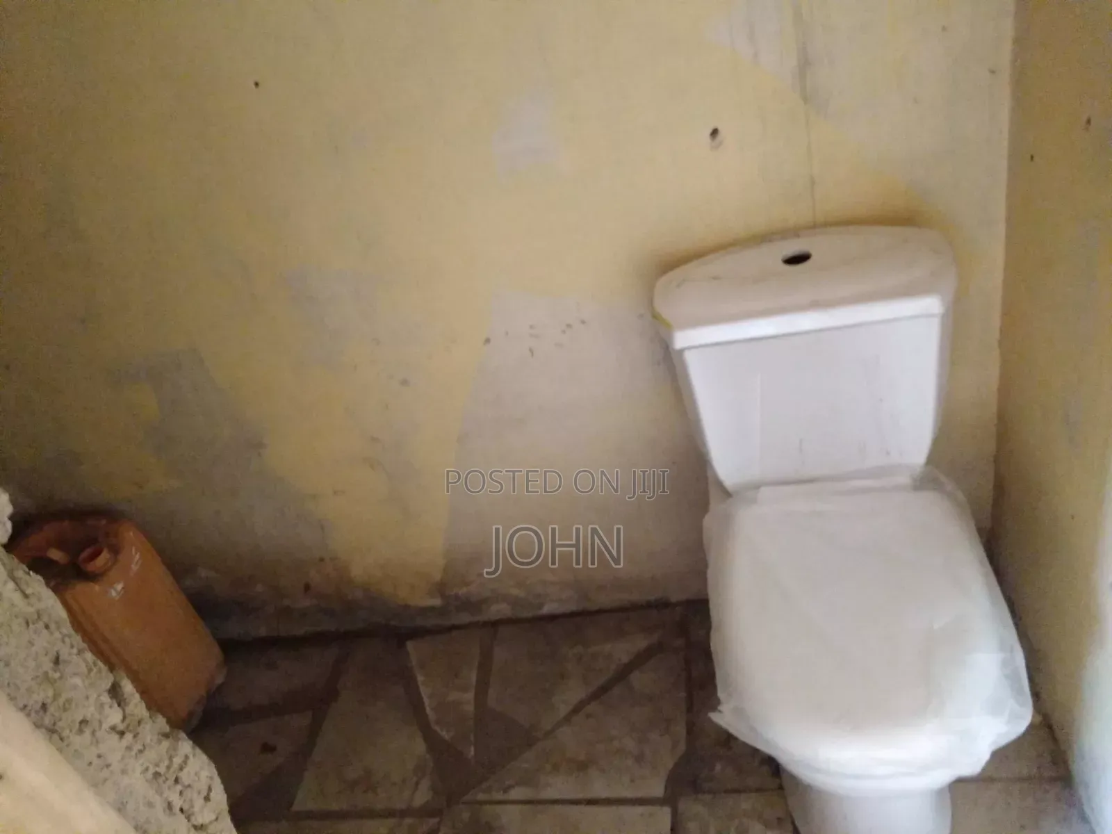 1bdrm Room & Parlour in Survivorestates, Manhean for rent