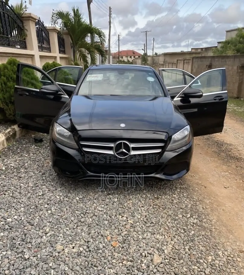 Mercedes-Benz C300 Luxury 4matic Sedan AWD (2.0L 4cyl 7A) 2017 Black