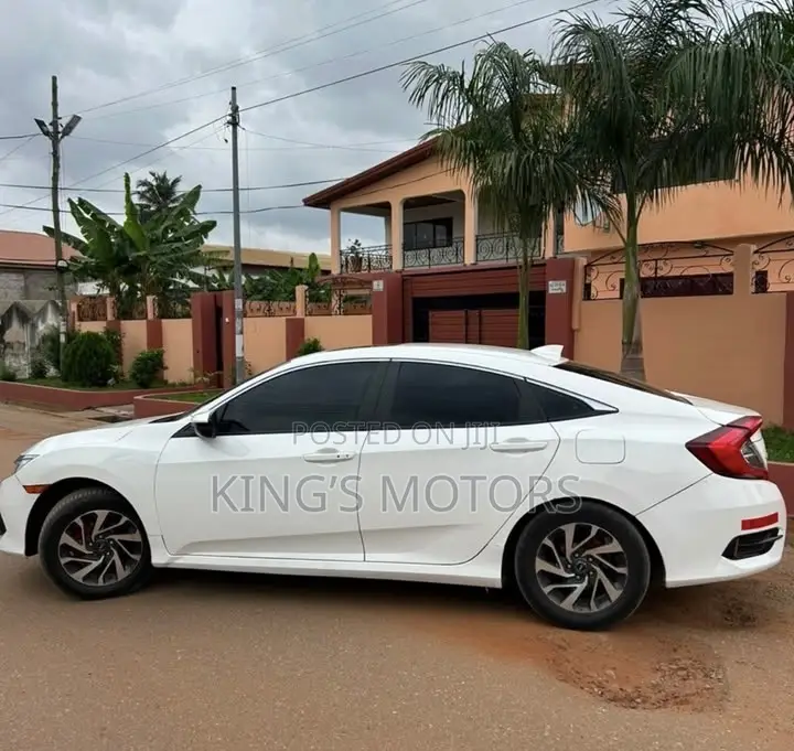 Honda Civic 2019 White
