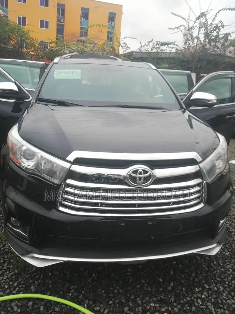 Toyota Highlander XLE 4x4 V6 (3.5L 6cyl 8A) 2017 Black