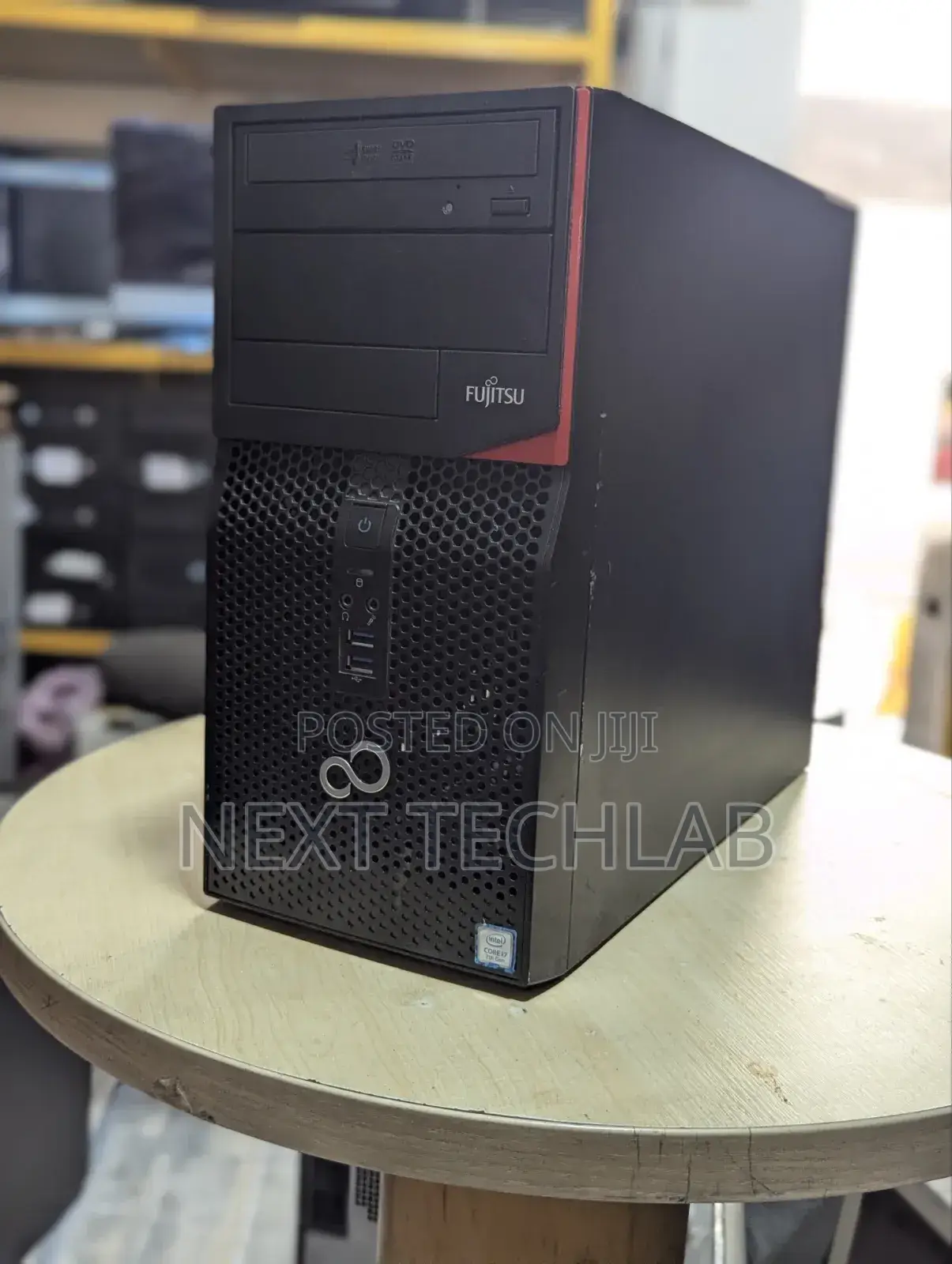 Desktop Computer Fujitsu Esprimo P558 8GB Intel Core i7 SSD 256GB