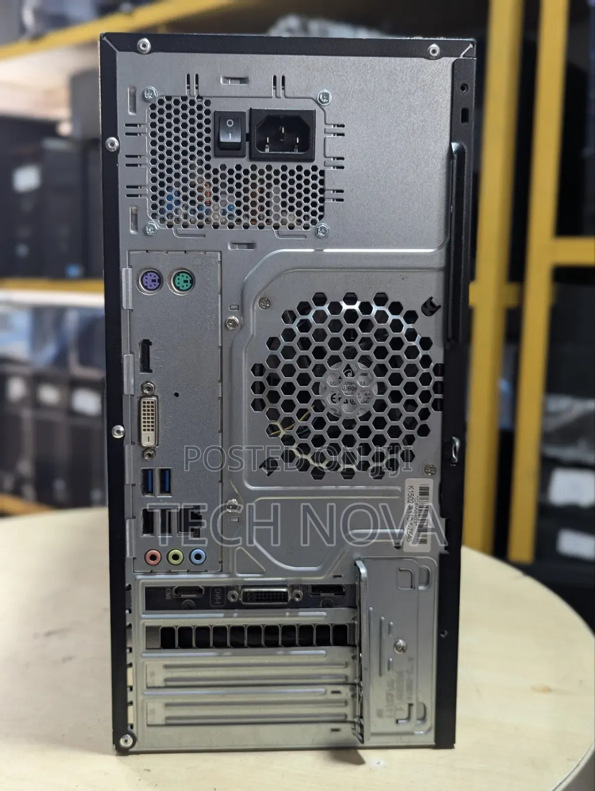 Desktop Computer Fujitsu Esprimo P557/E85+ 8GB Intel Core i7 SSD 256GB