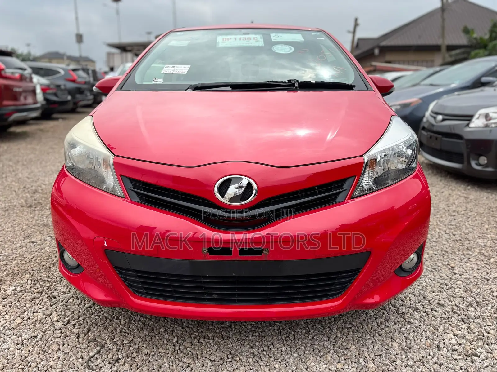 Toyota Vitz 1.3 AWD 5dr 2013 Red