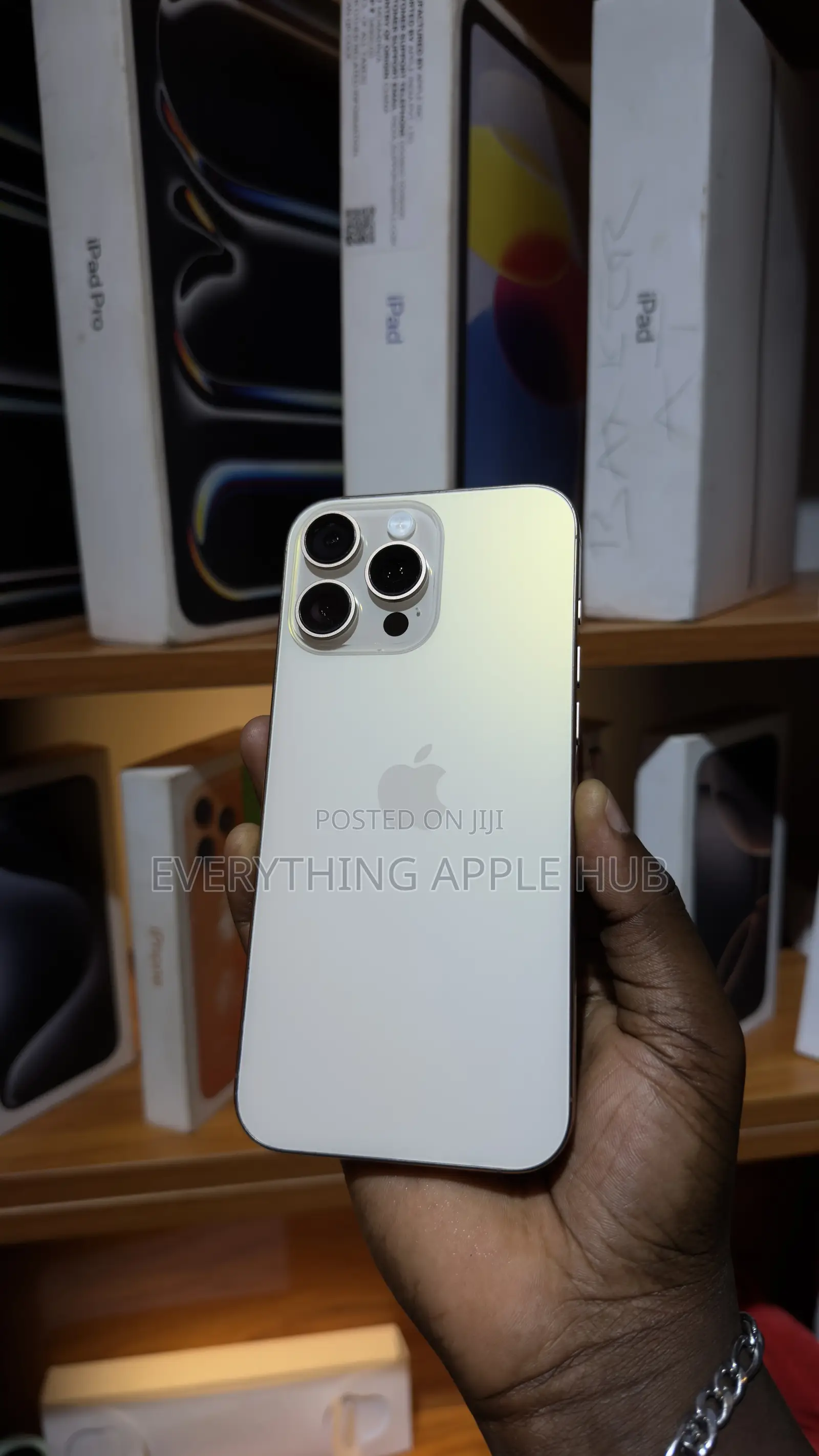 Apple iPhone 16 Pro Max 256 GB Gold