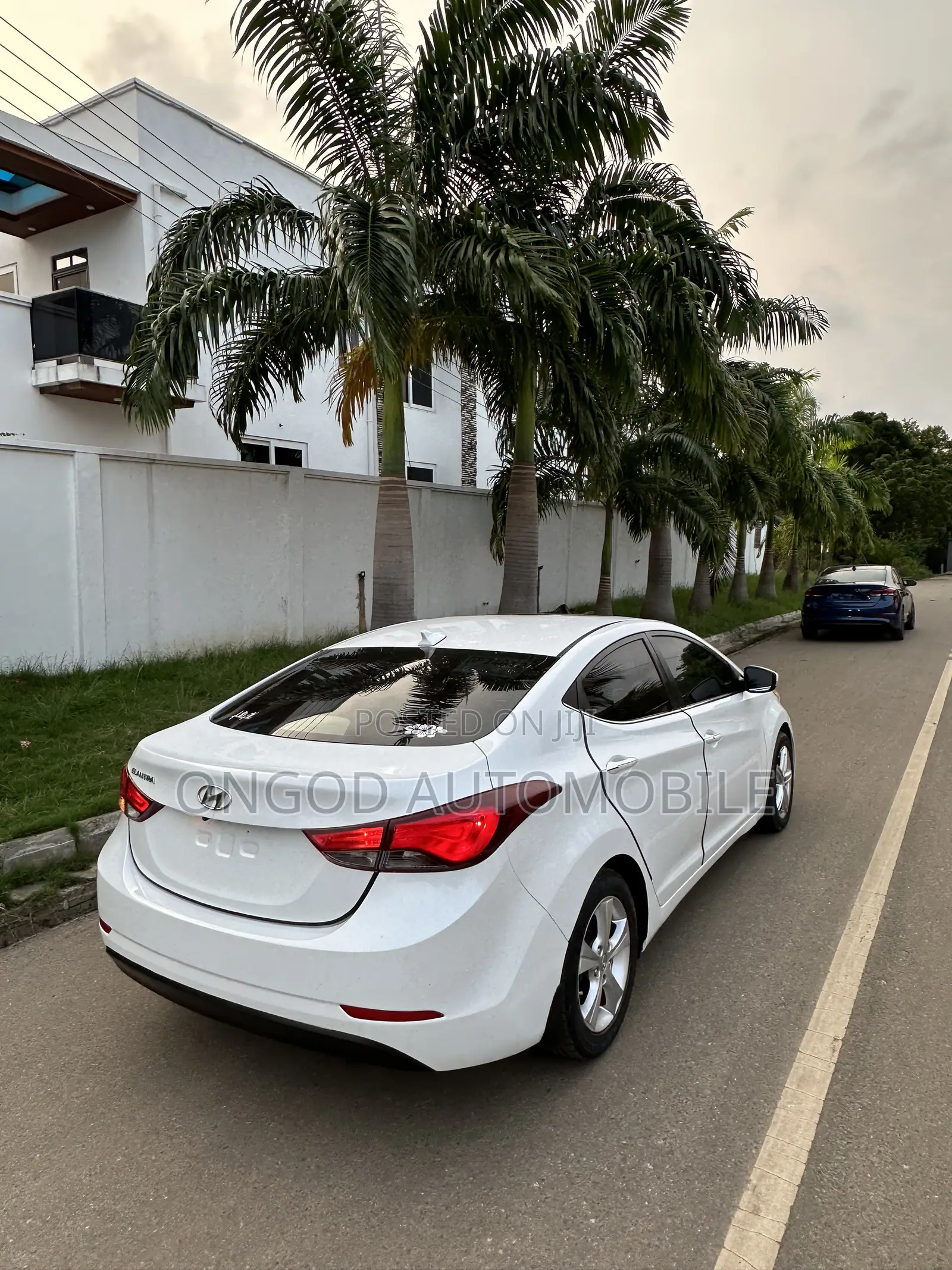 Hyundai Elantra 2016 White
