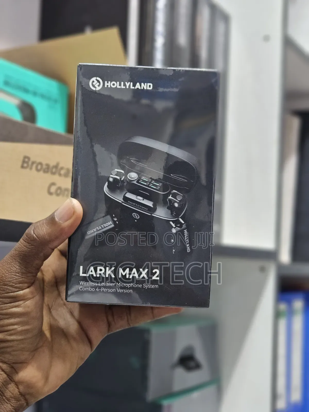 Hollyland Lark Max 2 4 Person Wireless Microphone