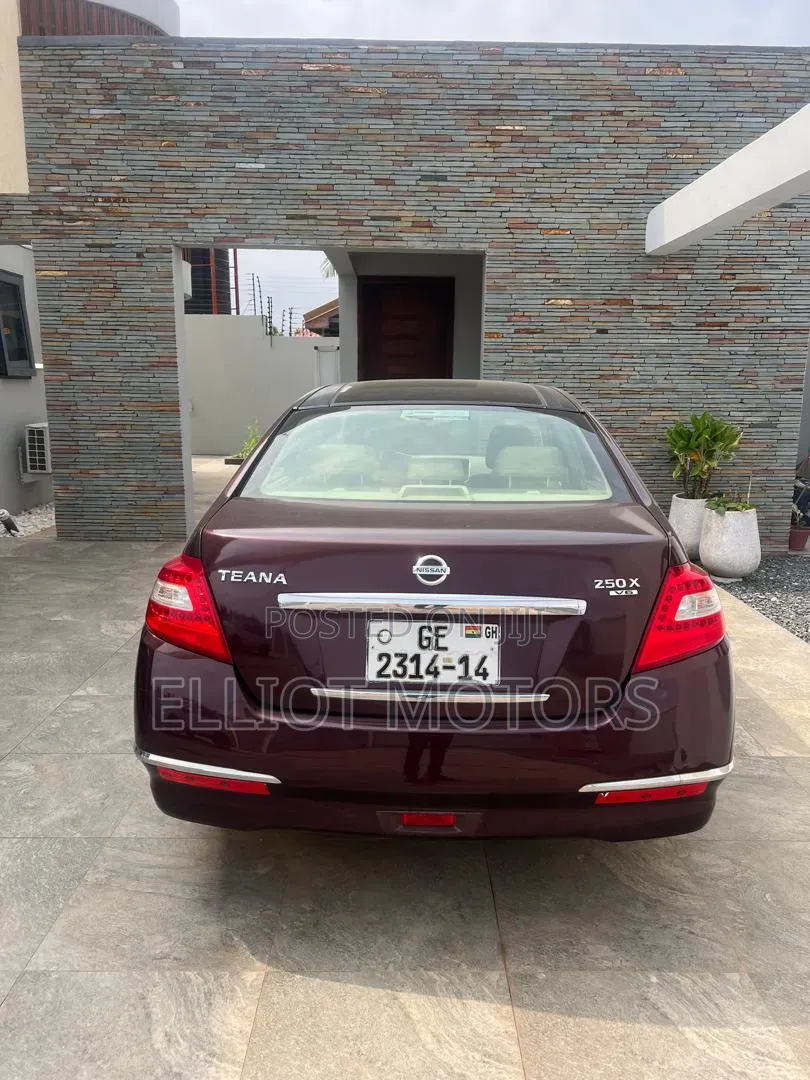 Nissan Teana 2014 Red