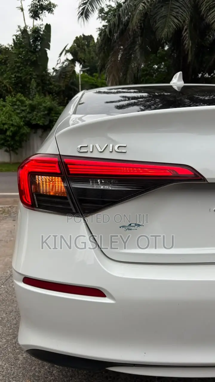 Honda Civic Sport CVT 2024 White