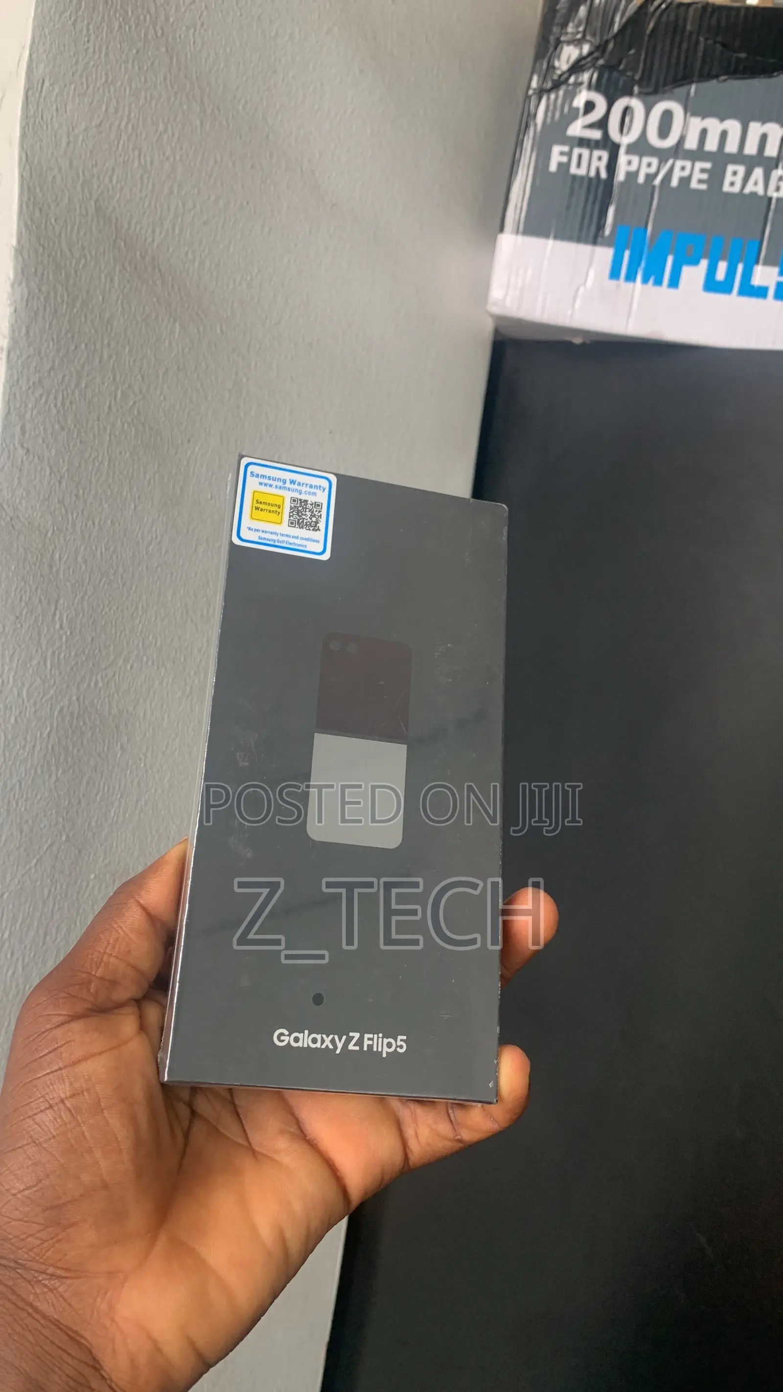 New Samsung Galaxy Z Flip 5 256 GB Black