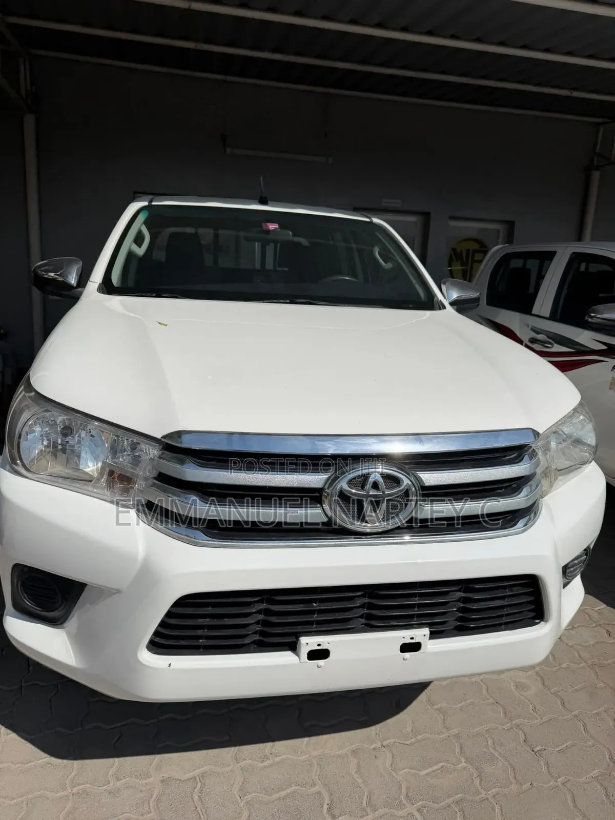 Toyota Hilux 2020 White
