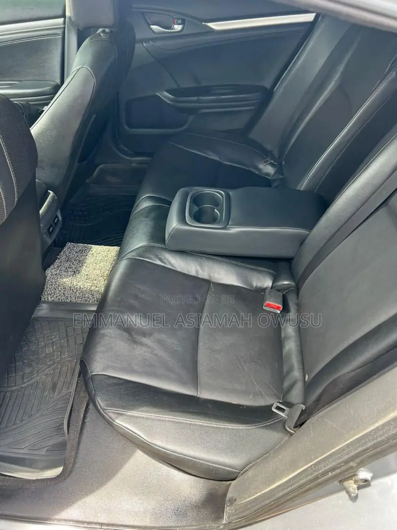 Honda Civic Touring 4dr Sedan (1.5L 4cyl) 2017 Gray