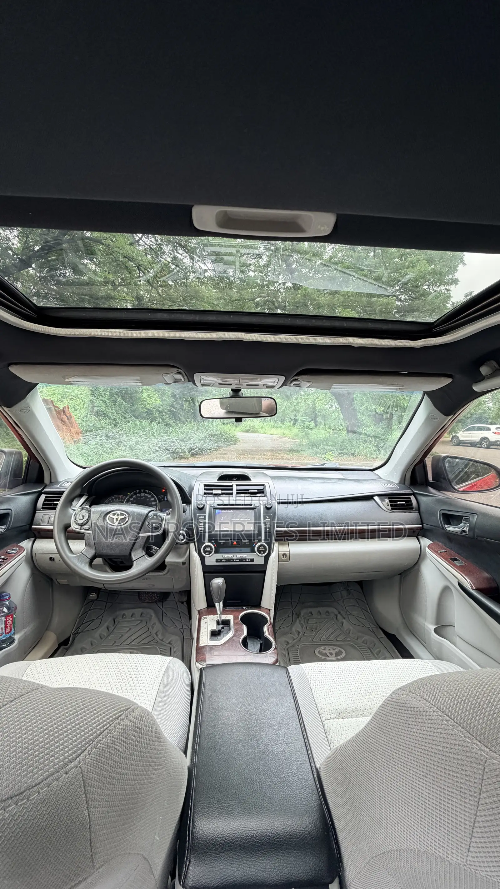 Toyota Camry XLE 4dr Sedan (2.5L 4cyl 6A) 2014 Red