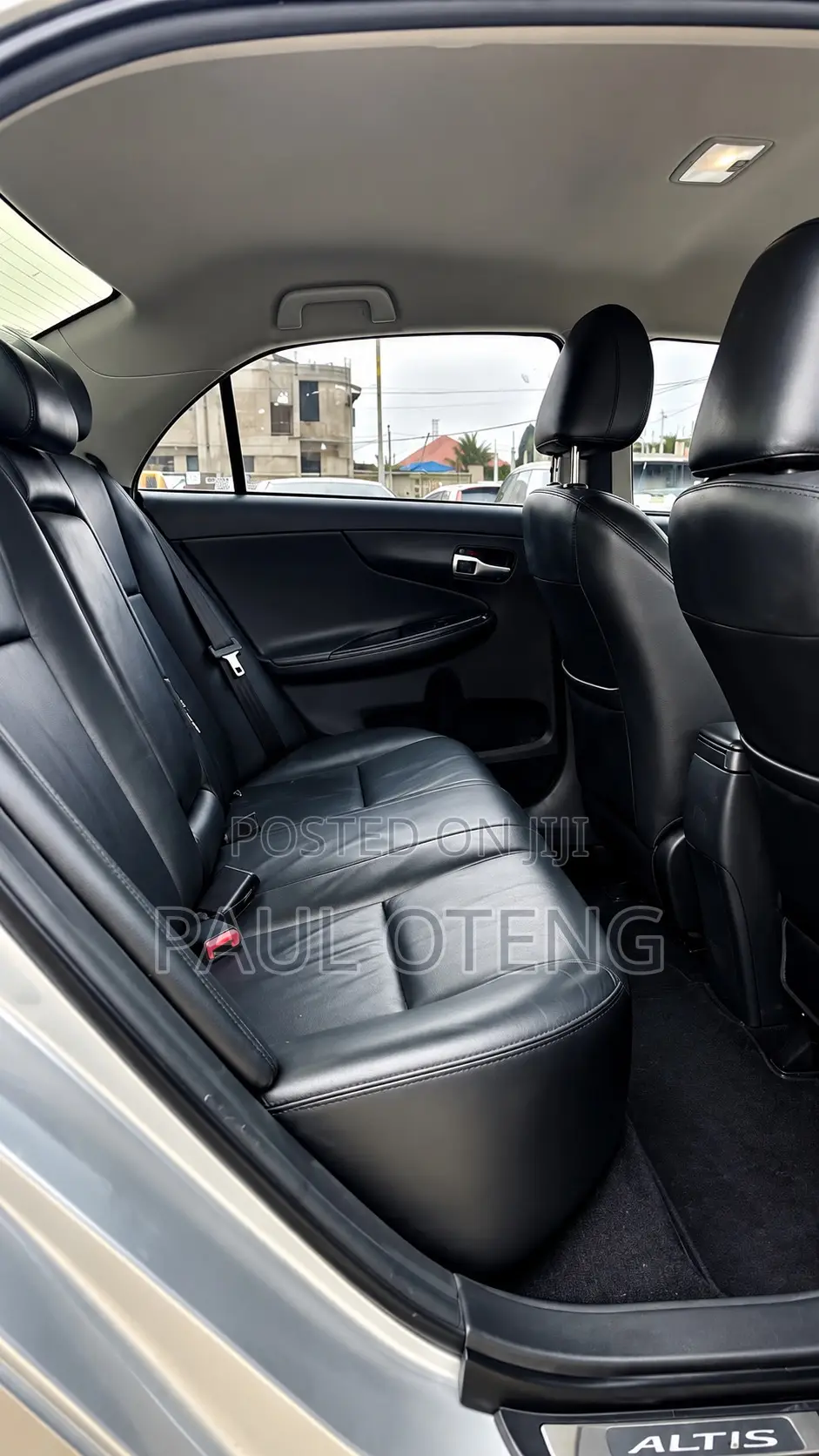 Toyota Corolla LE Special Edition 4dr Sedan (1.8L 4cyl 4A) 2013 Silver