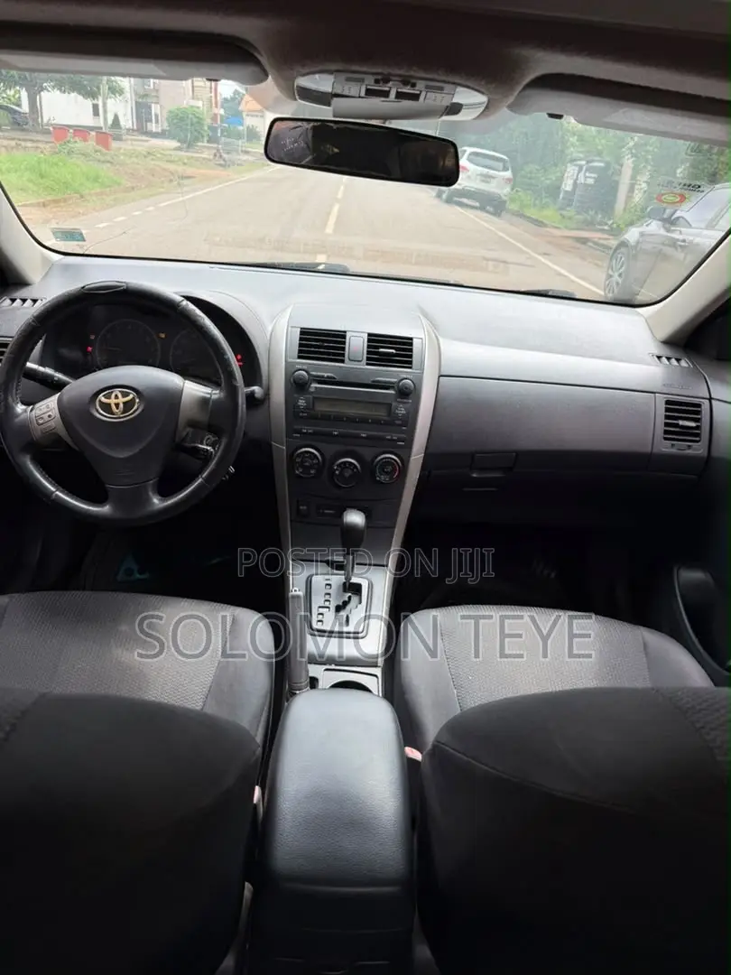 Toyota Corolla S 4dr Sedan (1.8L 4cyl 4A) 2010 Gray