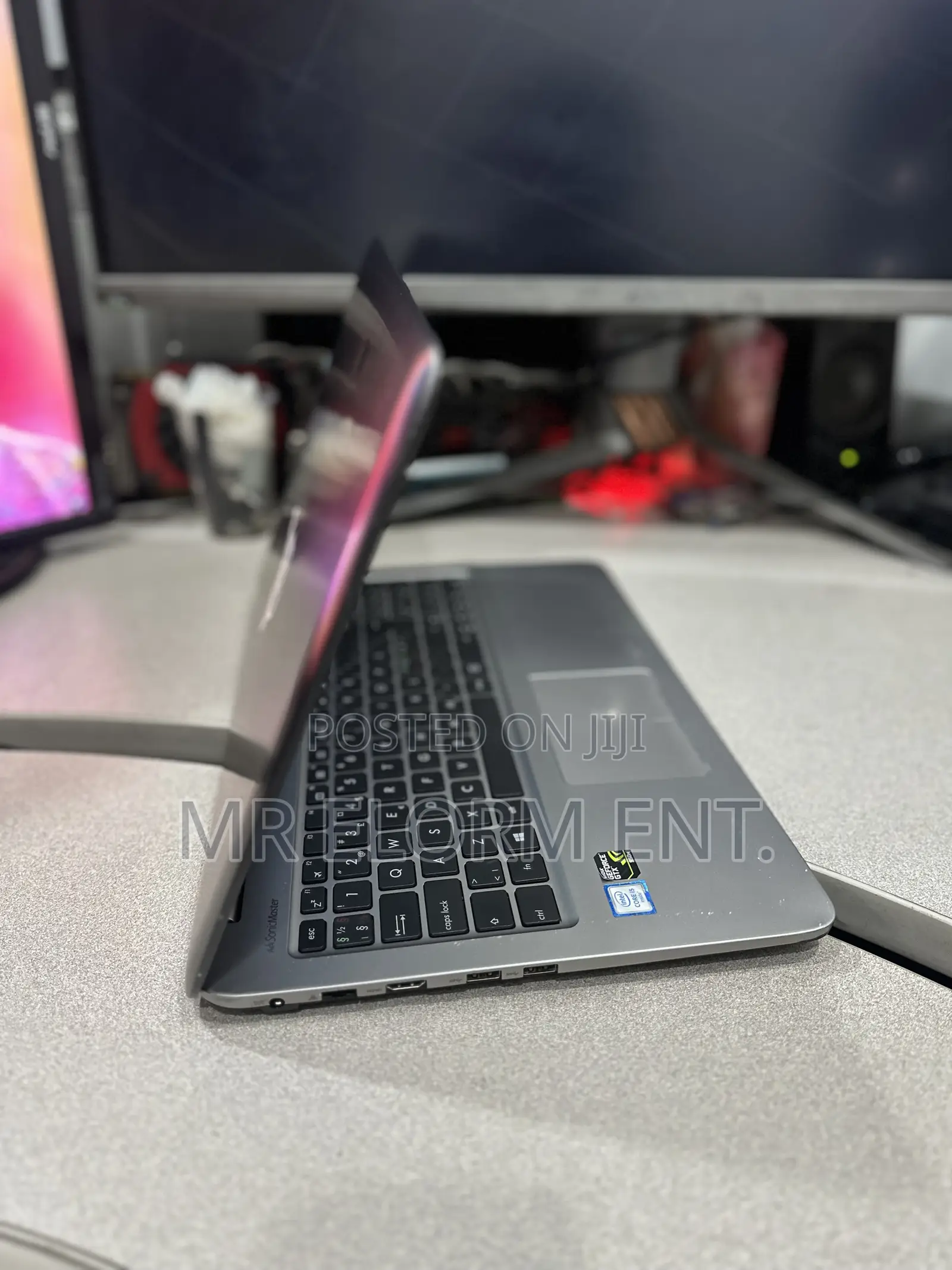 Laptop Asus K50IN 8GB Intel Core i5 SSD 256GB