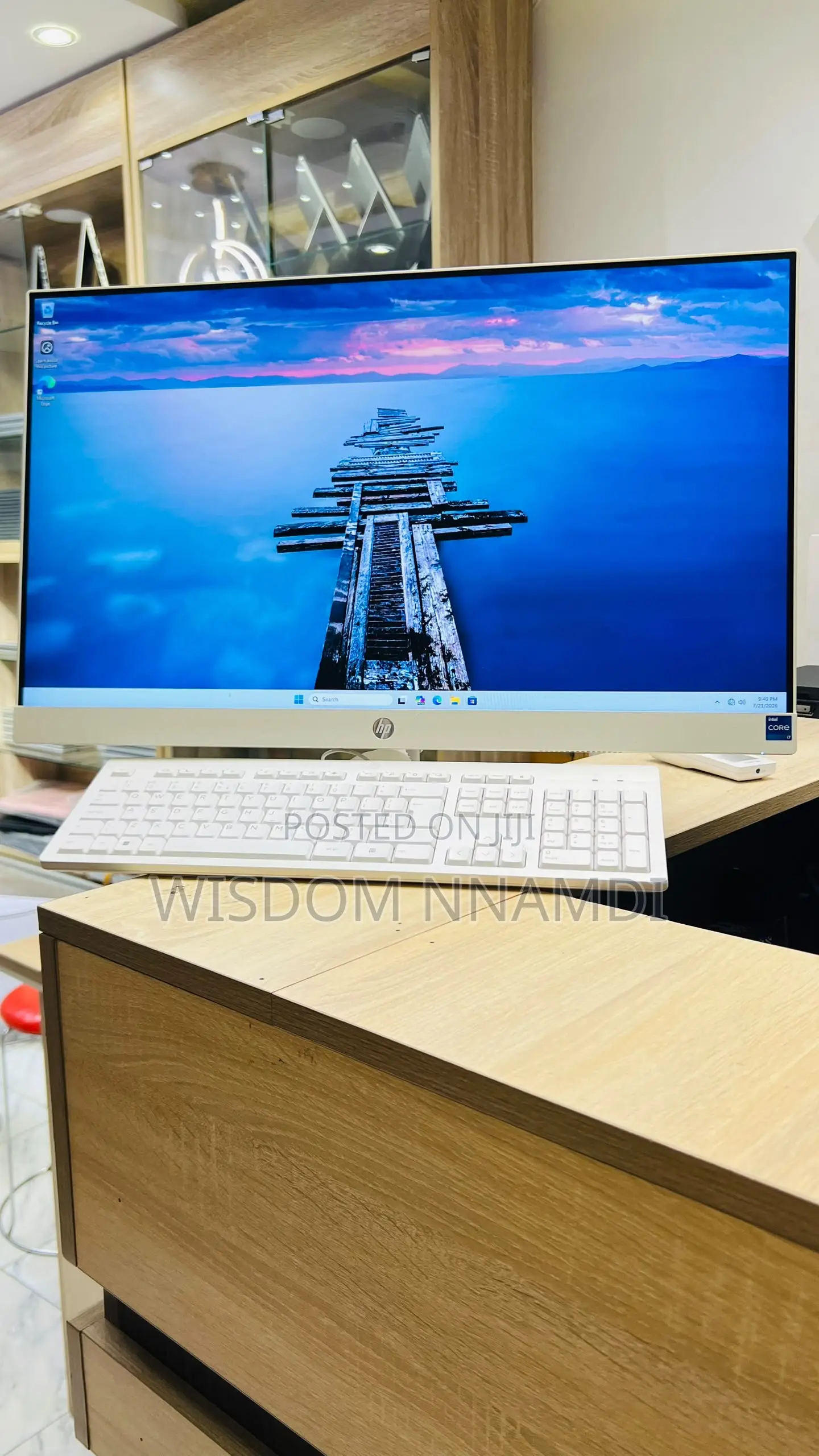 New Desktop Computer HP AiO 27 8GB Intel Core i7 SSD 512GB